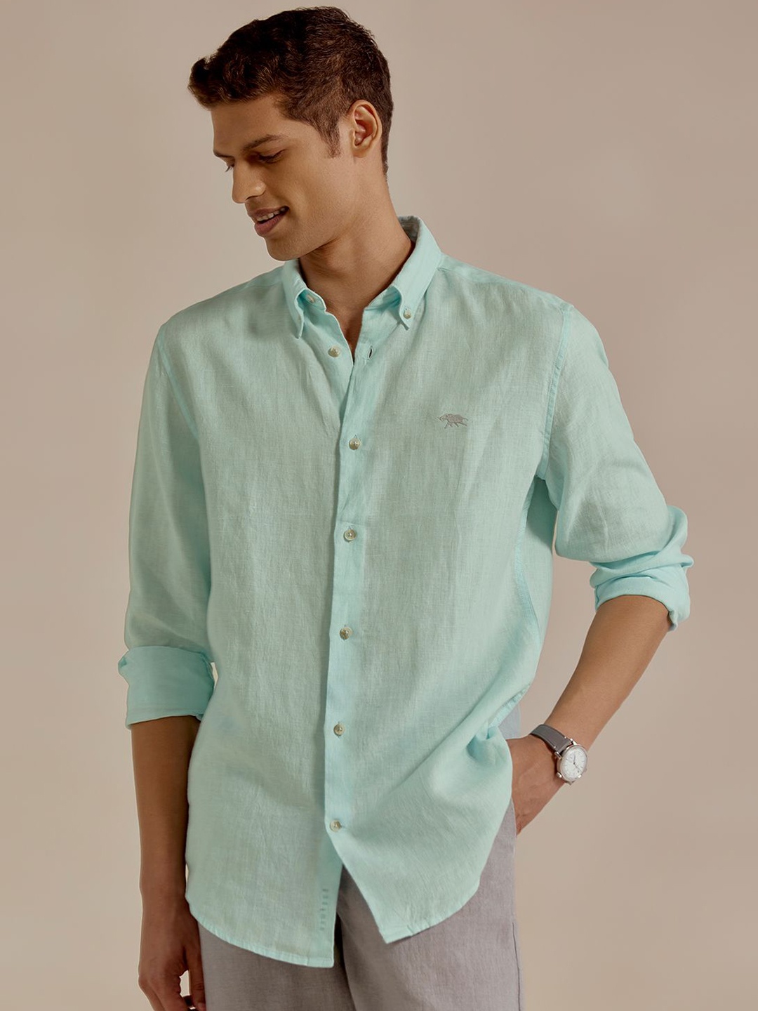 

Andamen Men Casual Linen Solid Slim Fit Shirt, Teal