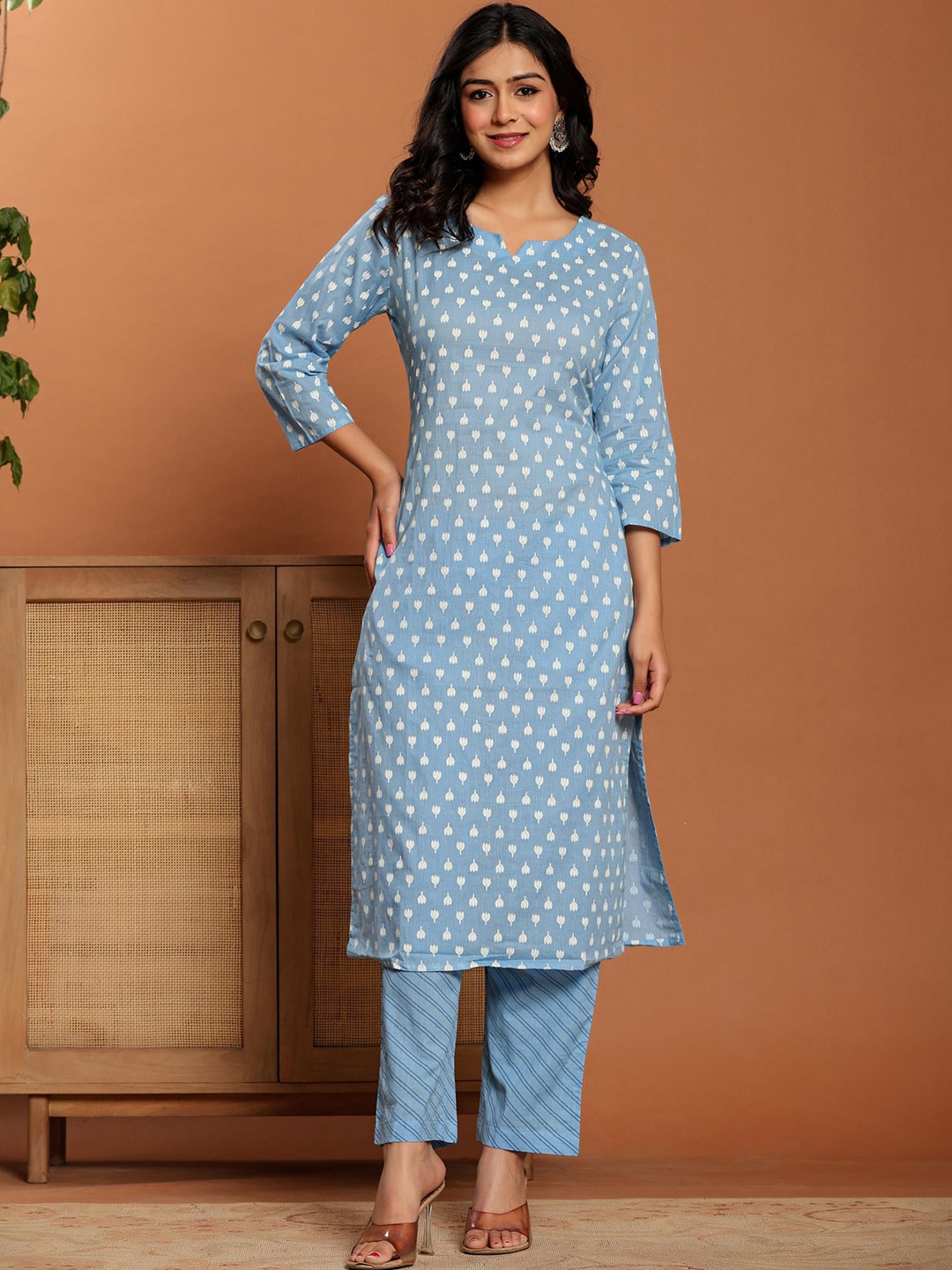 

Rouhab Women Ethnic Motifs Printed Regular Pure Cotton Kurta with Palazzos, Blue
