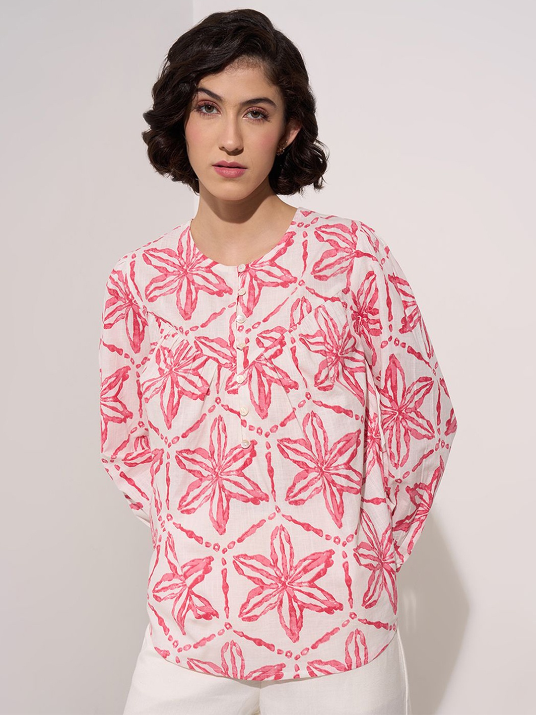 

AKKRITI BY PANTALOONS Shirt Collar Printed Tunic, Pink