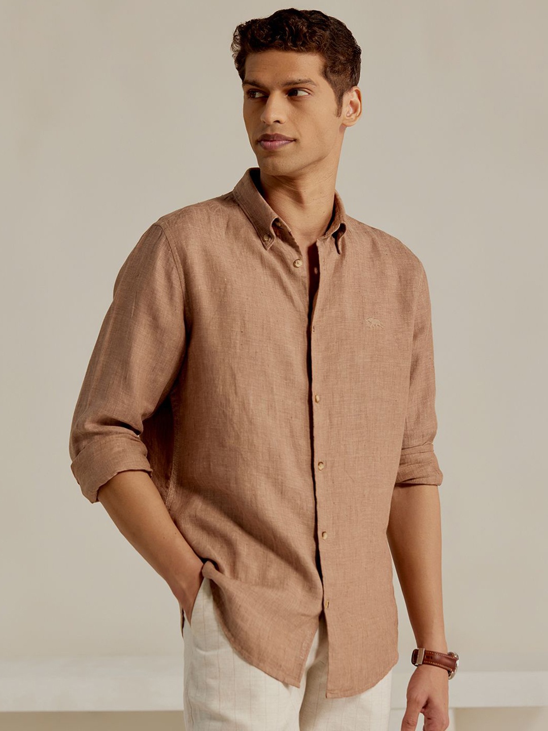 

Andamen Men Casual Linen Solid Regular Fit Shirt, Brown