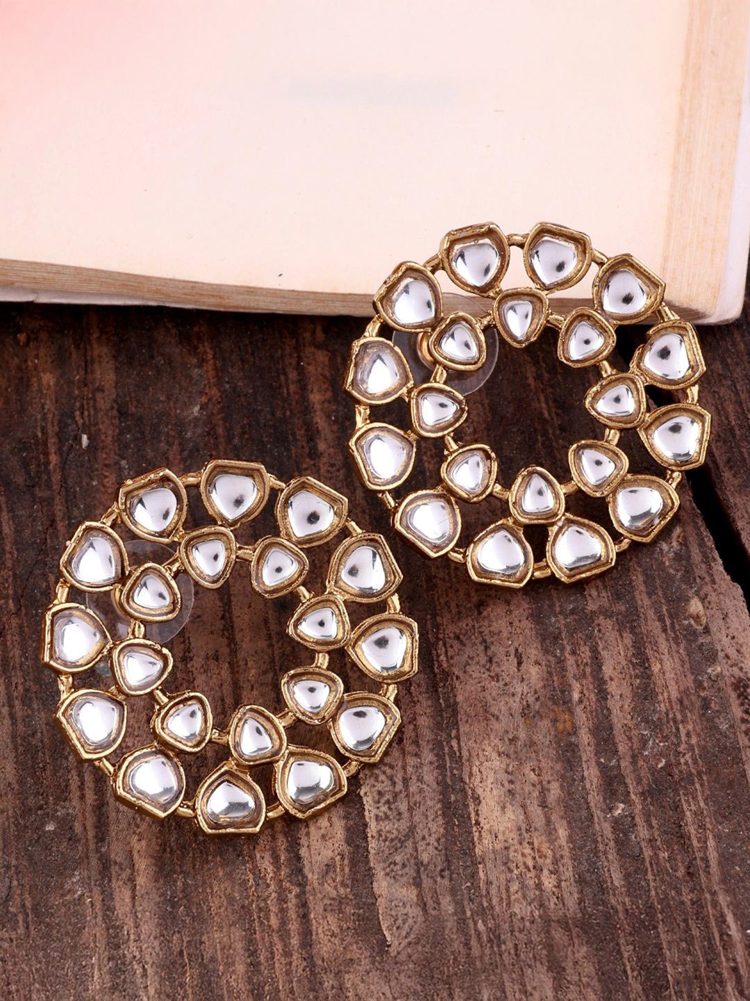 

SHONA'S STYLE Floral Studs Earrings, Gold