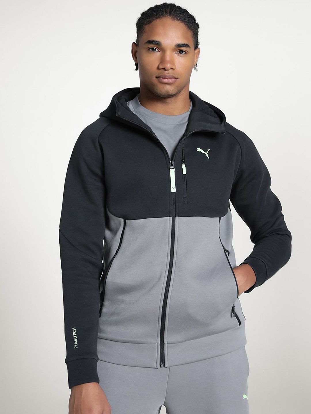 

Puma Men Colourblocked Tech Full-Zip Hoodie, Navy blue