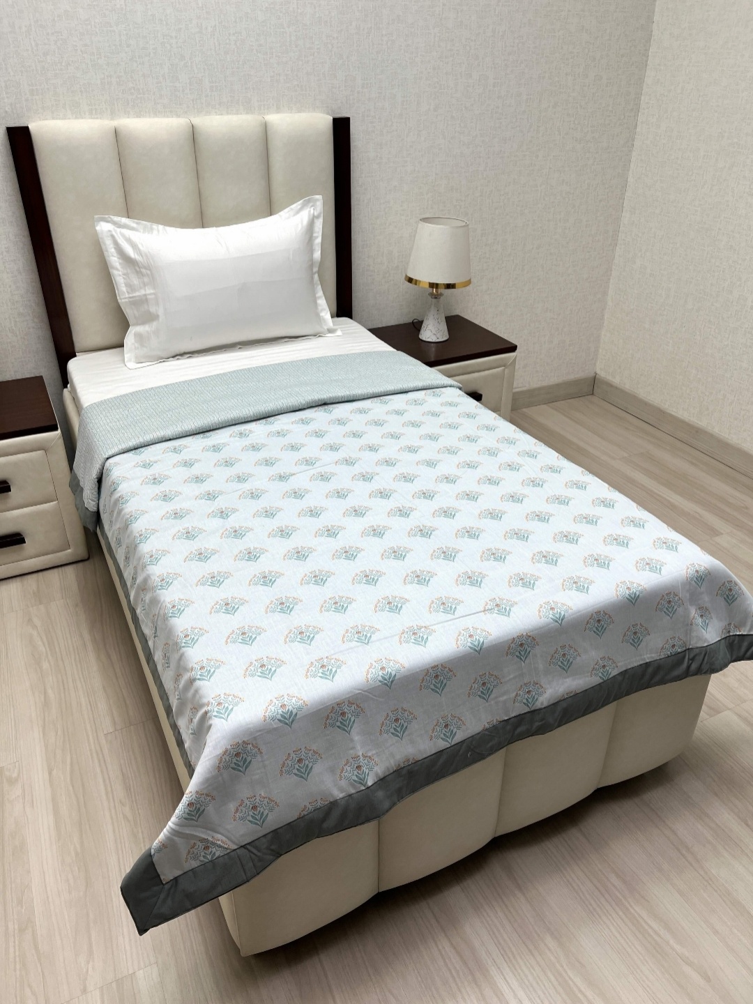 

Pure Decor Sole Silken Green & Gold Floral Printed AC Room Single Bed Dohar