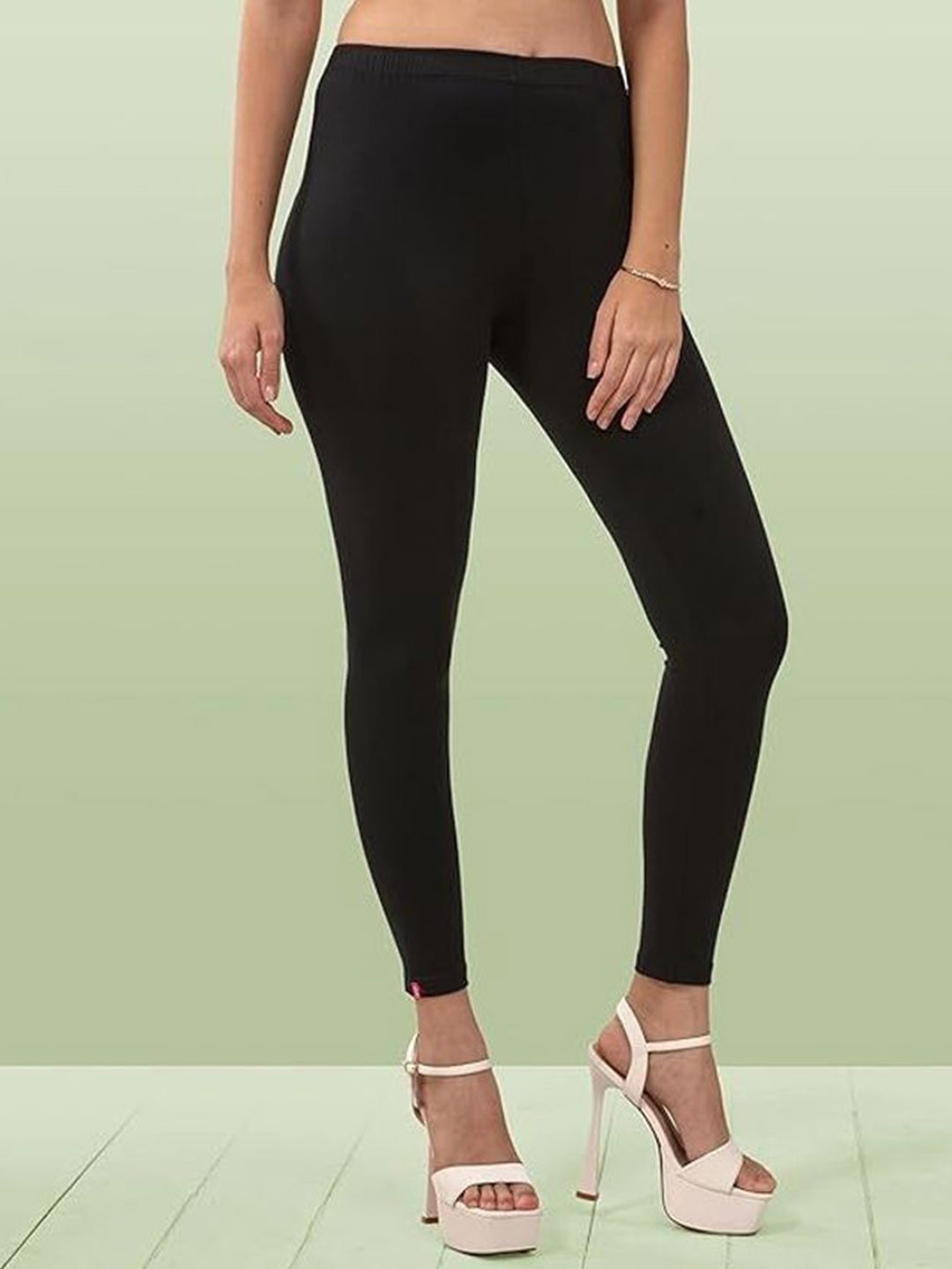 

TRAZO Women Mid-Rise Ankle-Length Leggings, Black
