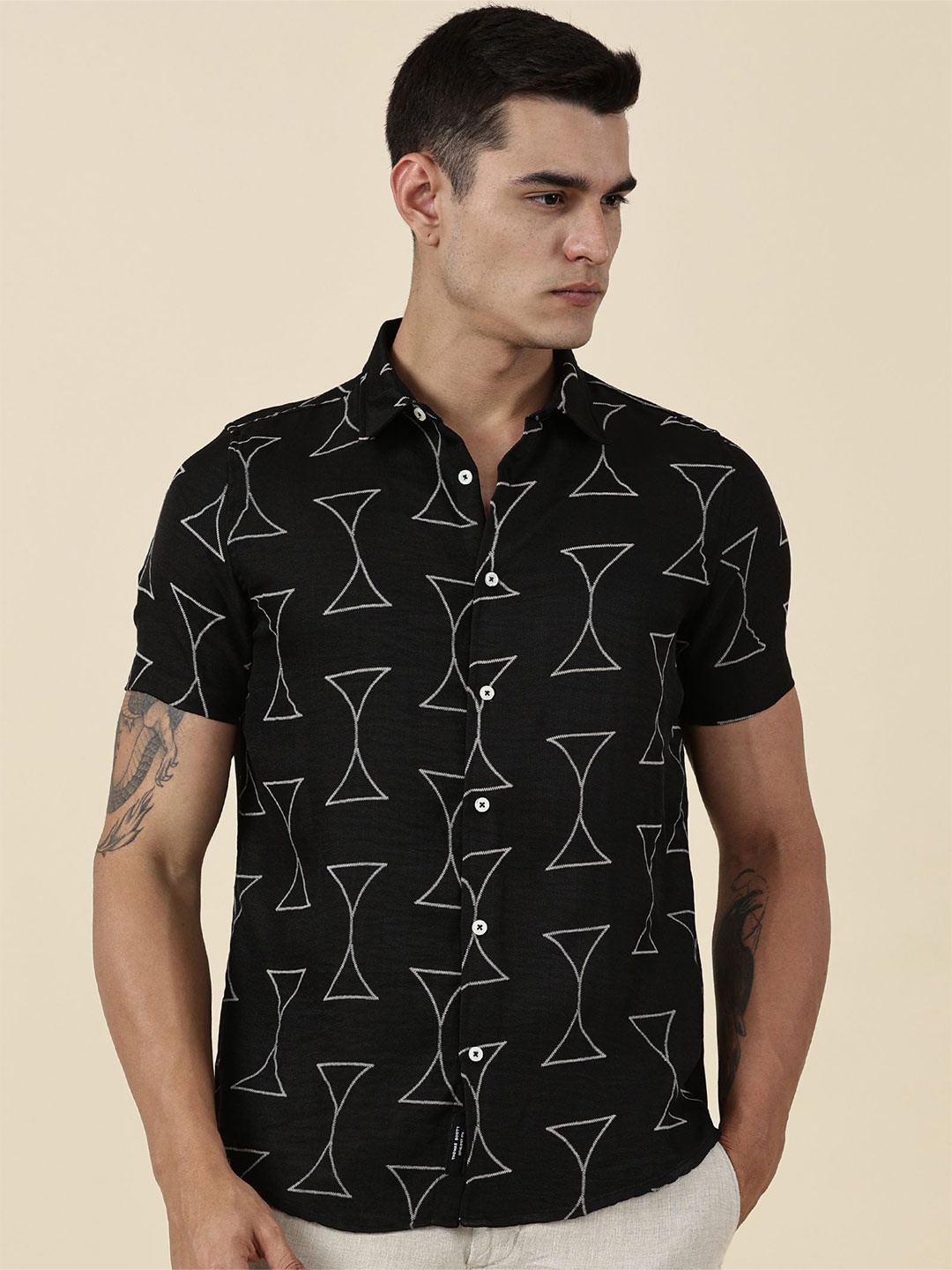 

Thomas Scott Men Classic Slim Fit Opaque Printed Casual Shirt, Black