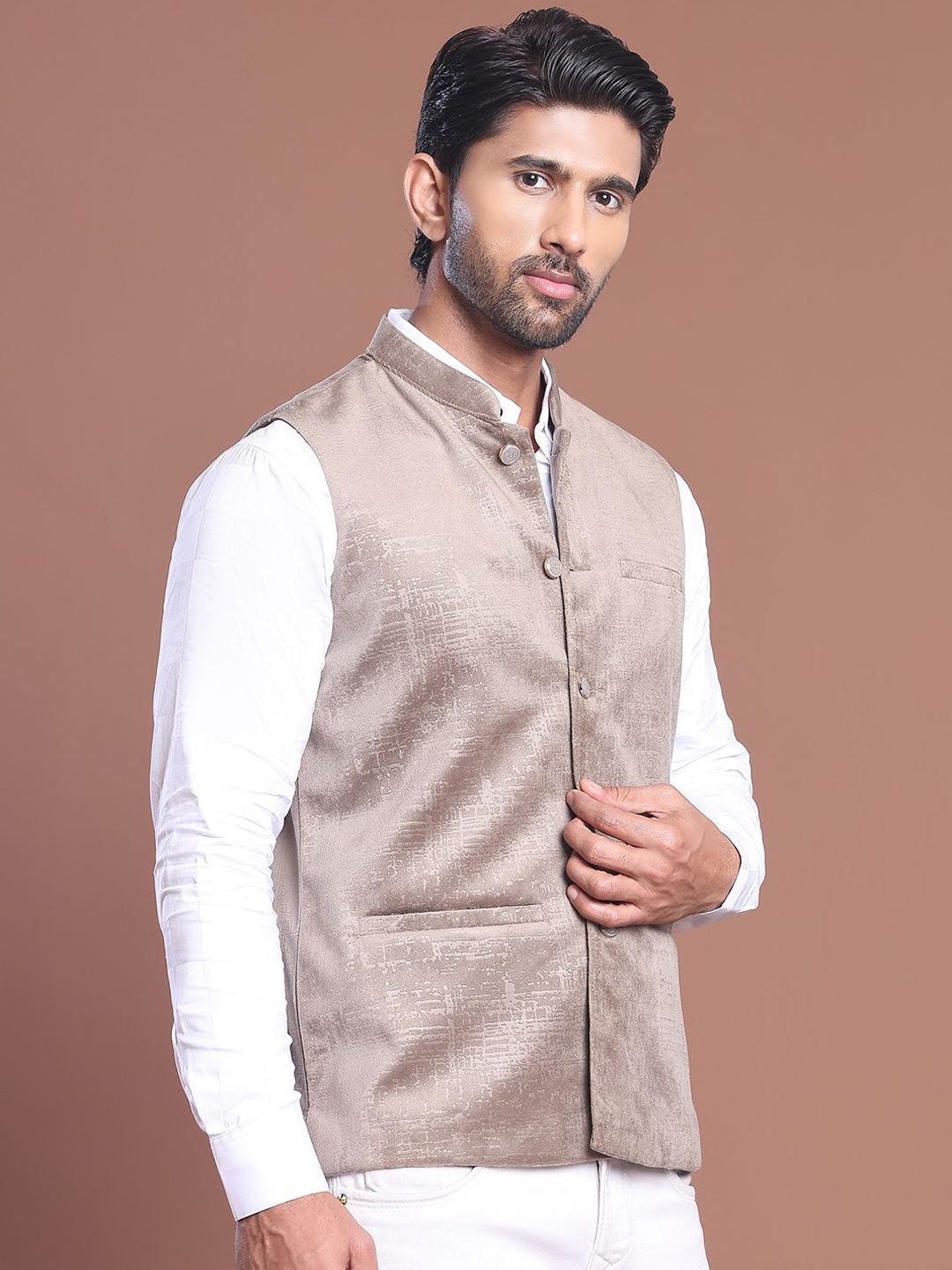

Anouk Woven Nehru Jacket, Beige