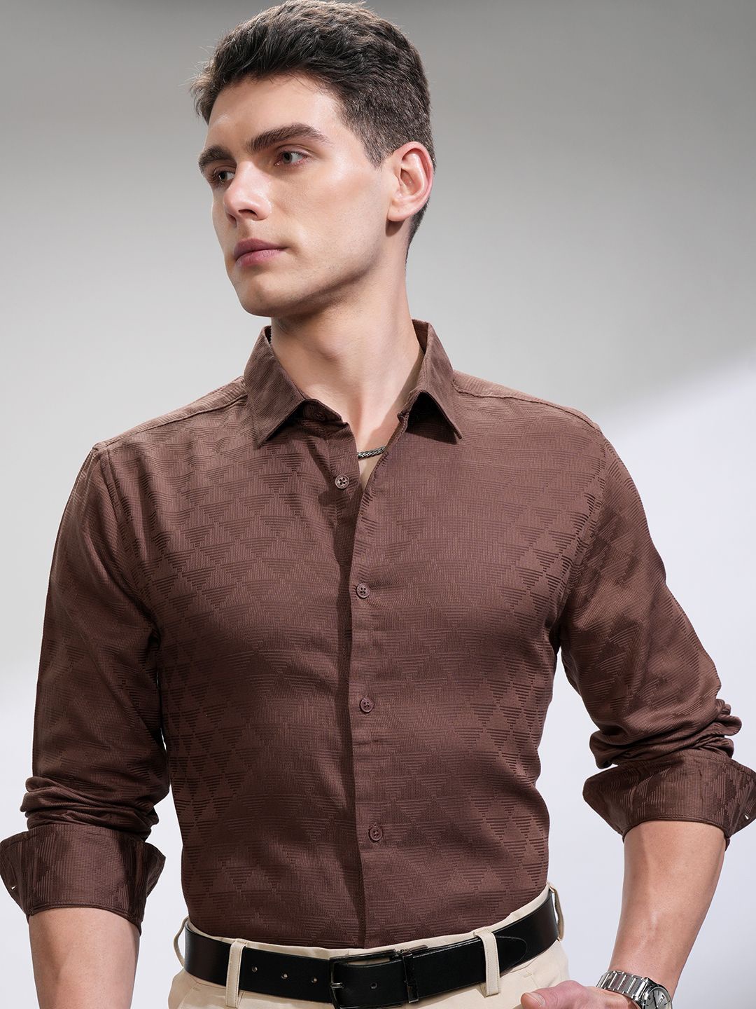 

HIGHLANDER Men Comfort Slim Fit Opaque Casual Shirt, Brown
