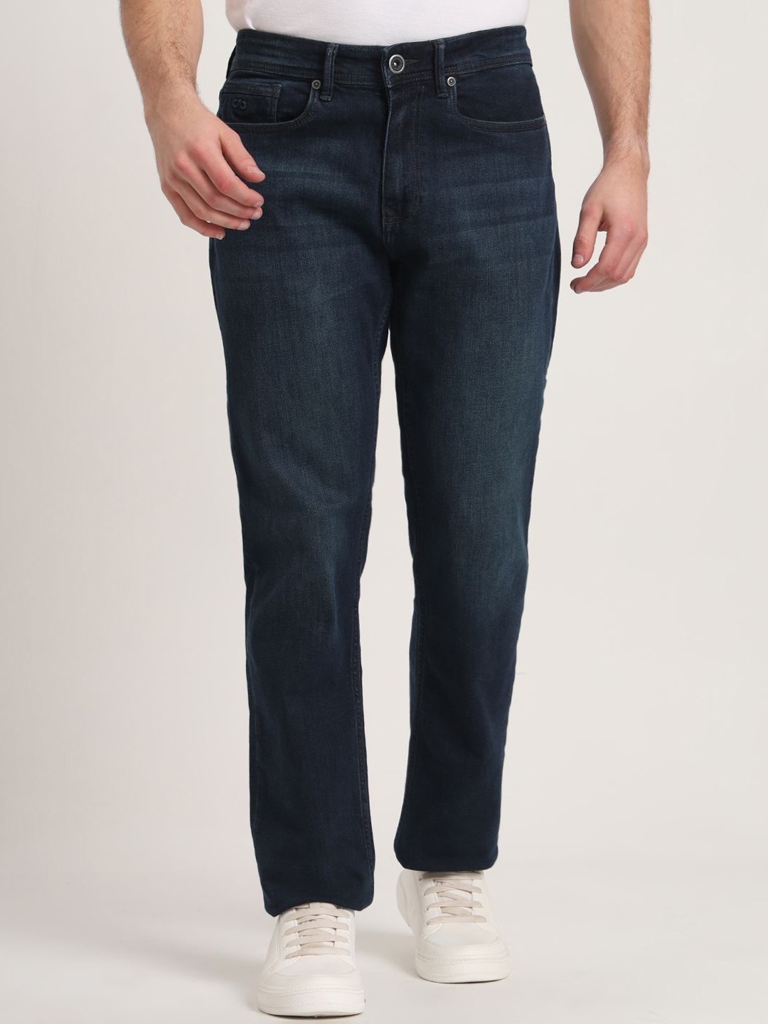 

JADE BLUE Men Straight Fit Light Fade Jeans