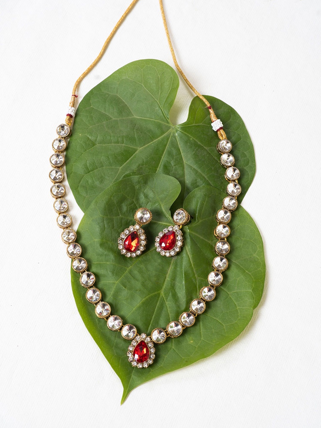 

VIPY HANGER Stone Studded Jewellery Set, White