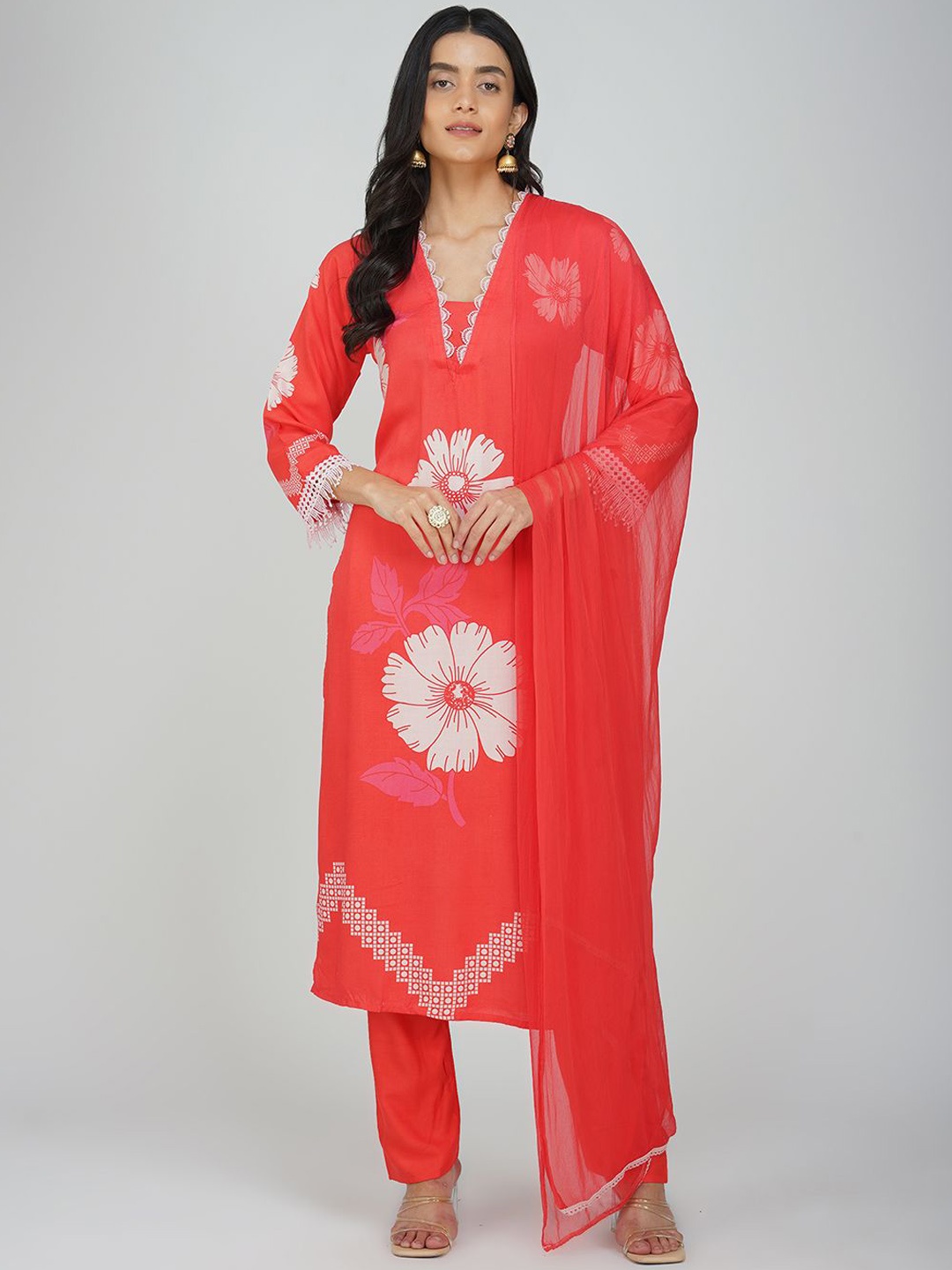 

Charitra Women Floral Printed Regular Kurta with Trousers & With Dupatta, Peach