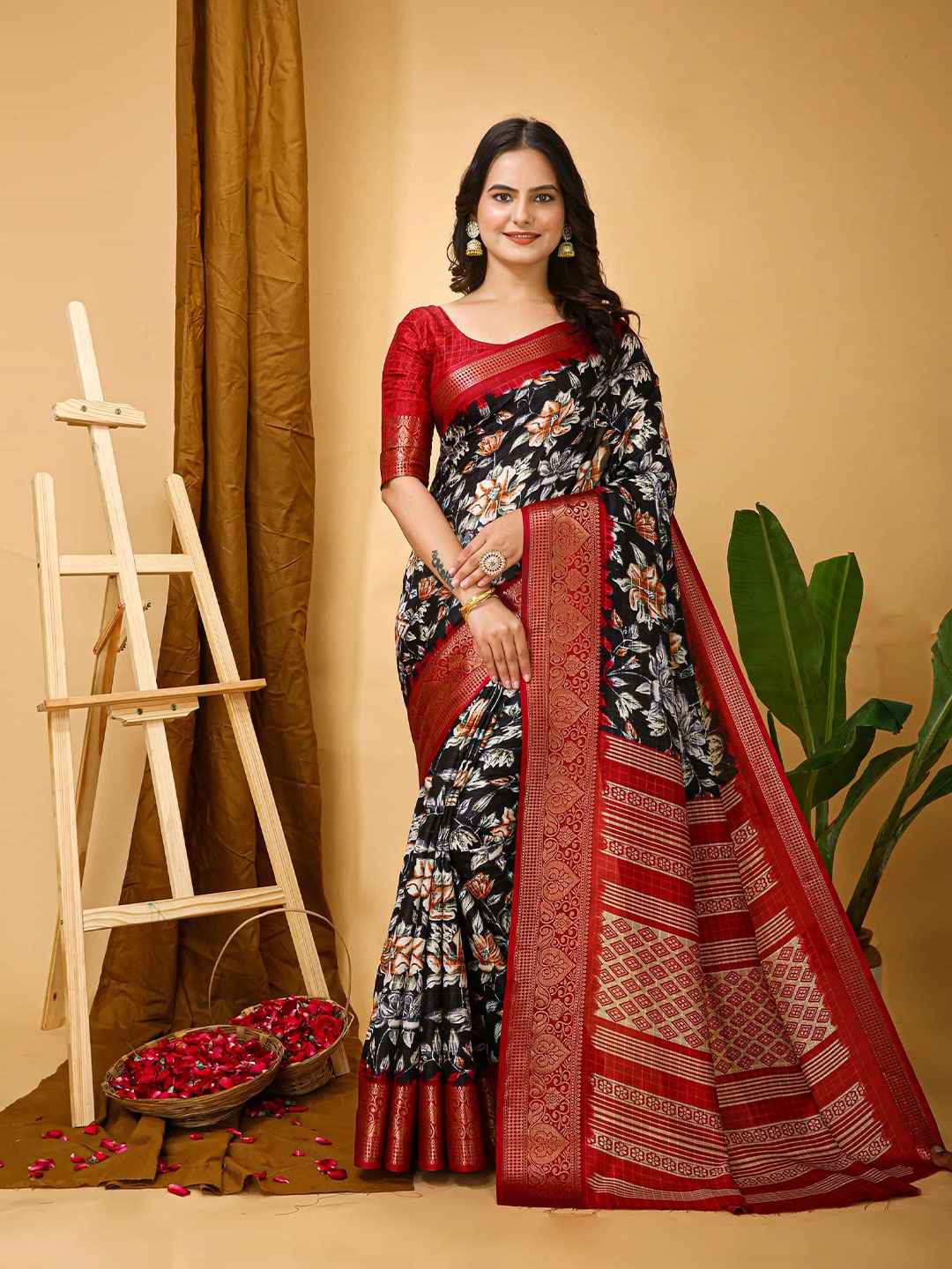 

Mitera Floral Zari Art Silk Banarasi Saree, Black