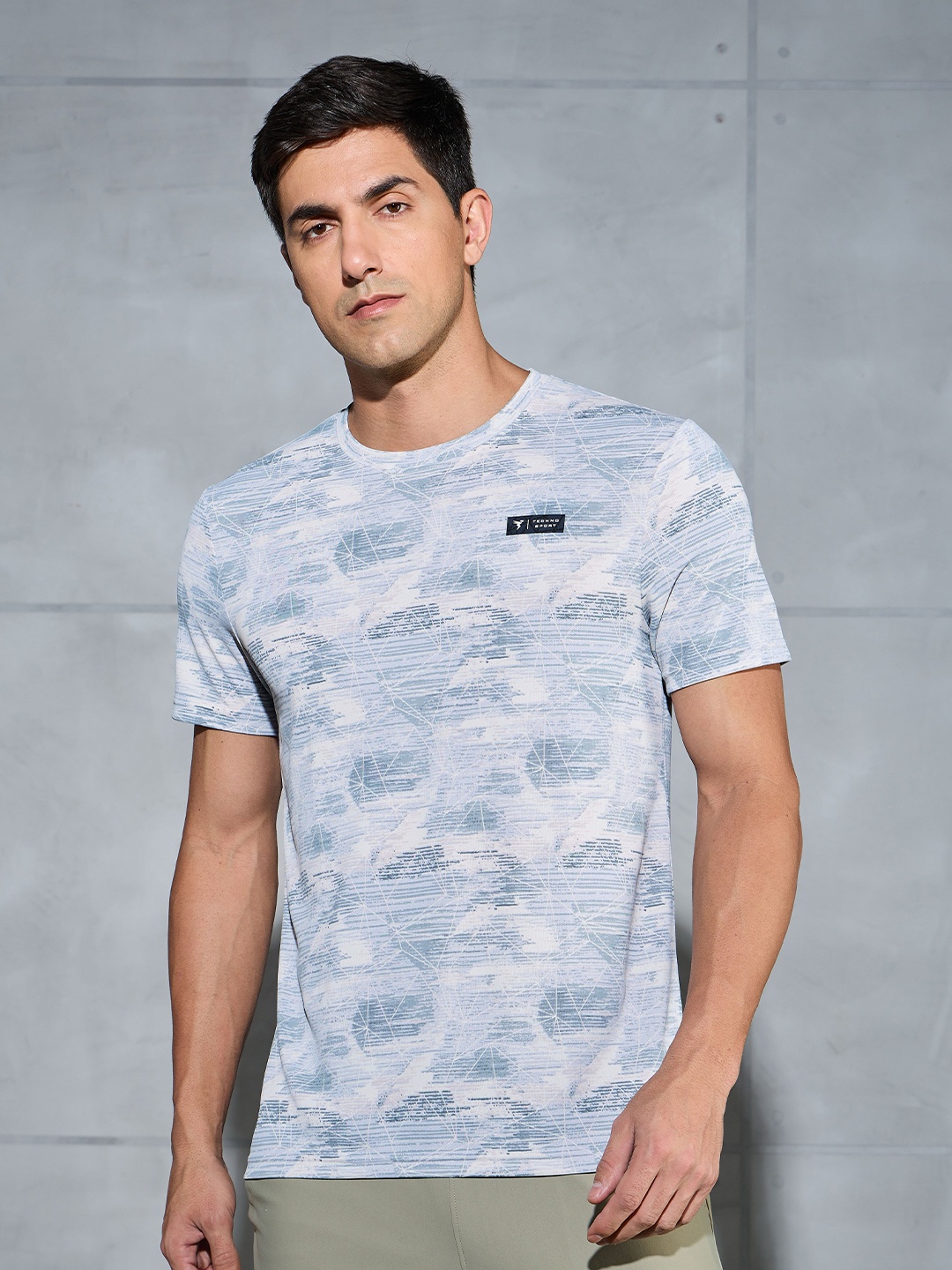 

Technosport Men Printed Antimicrobial Slim Fit T-shirt, Purple