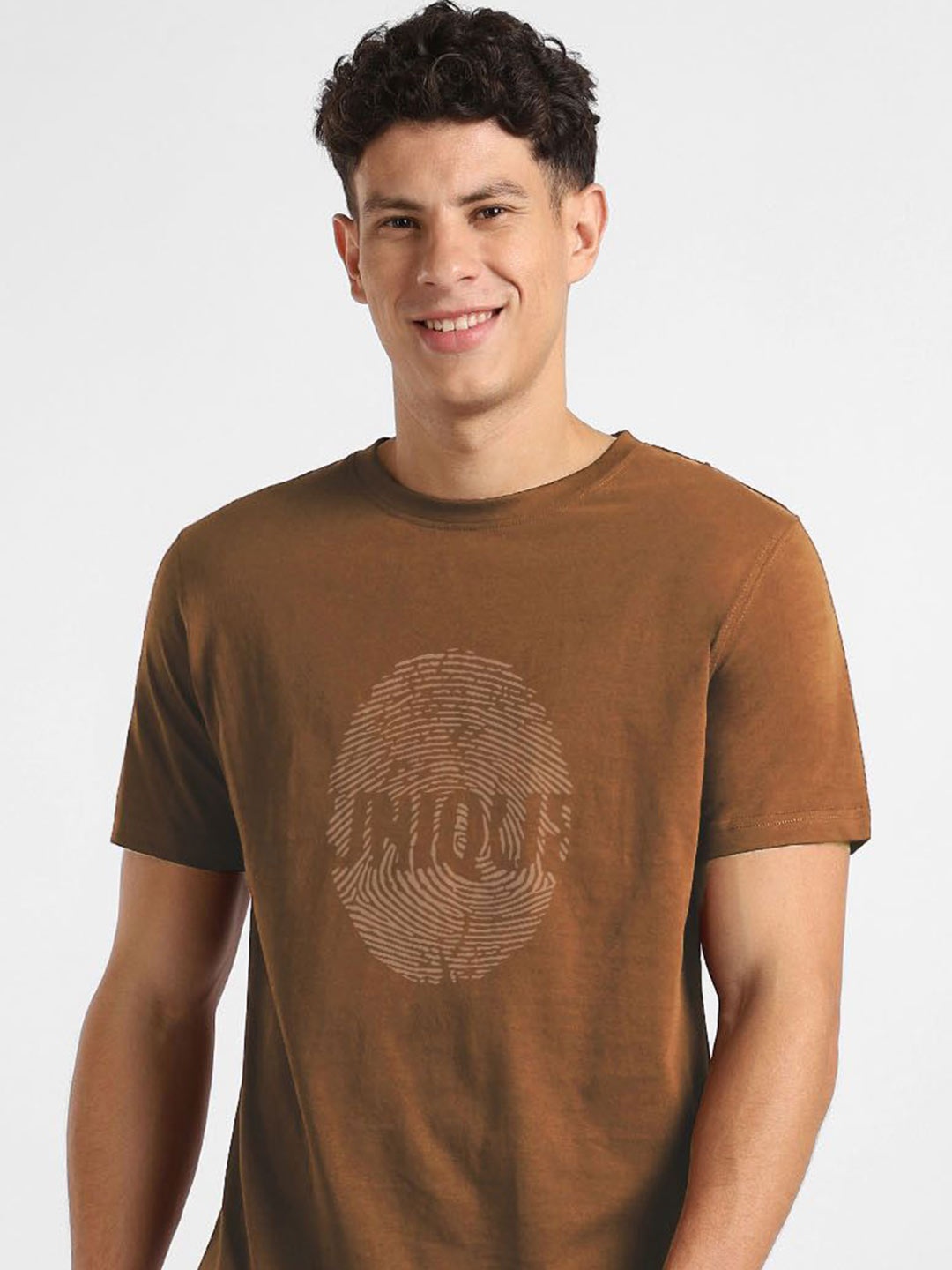 

NOBERO Men Printed T-shirt, Brown