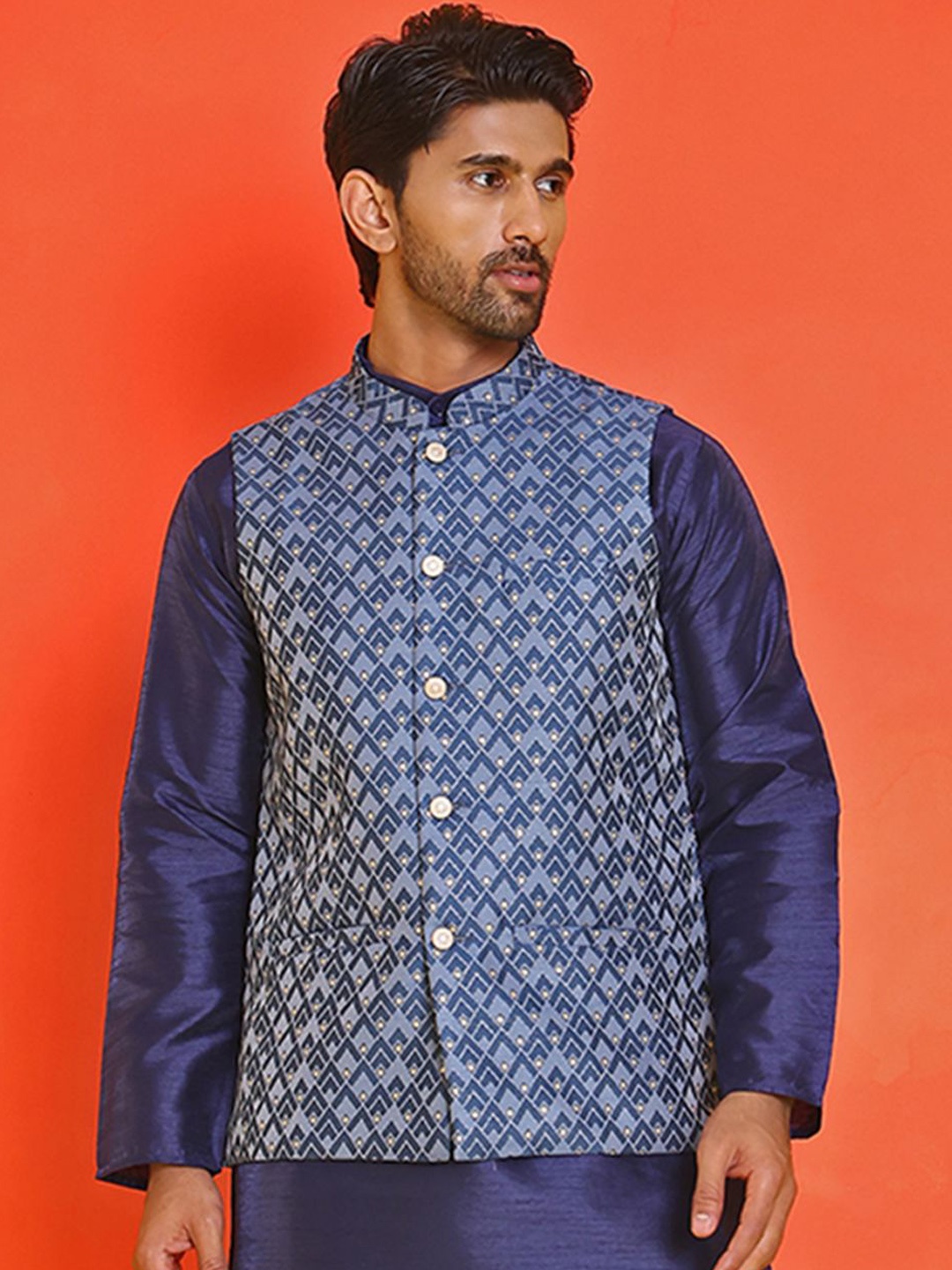 

Printed Kurta With Pyjama & Nehru Jacket, Blue