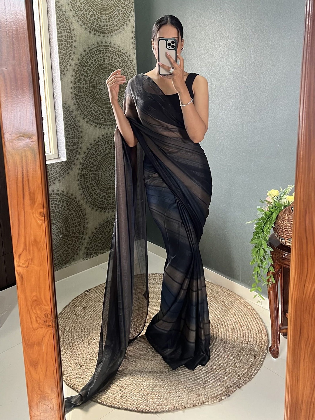 

HERE&NOW Striped Pure Crepe Ready to Wear Saree, Black