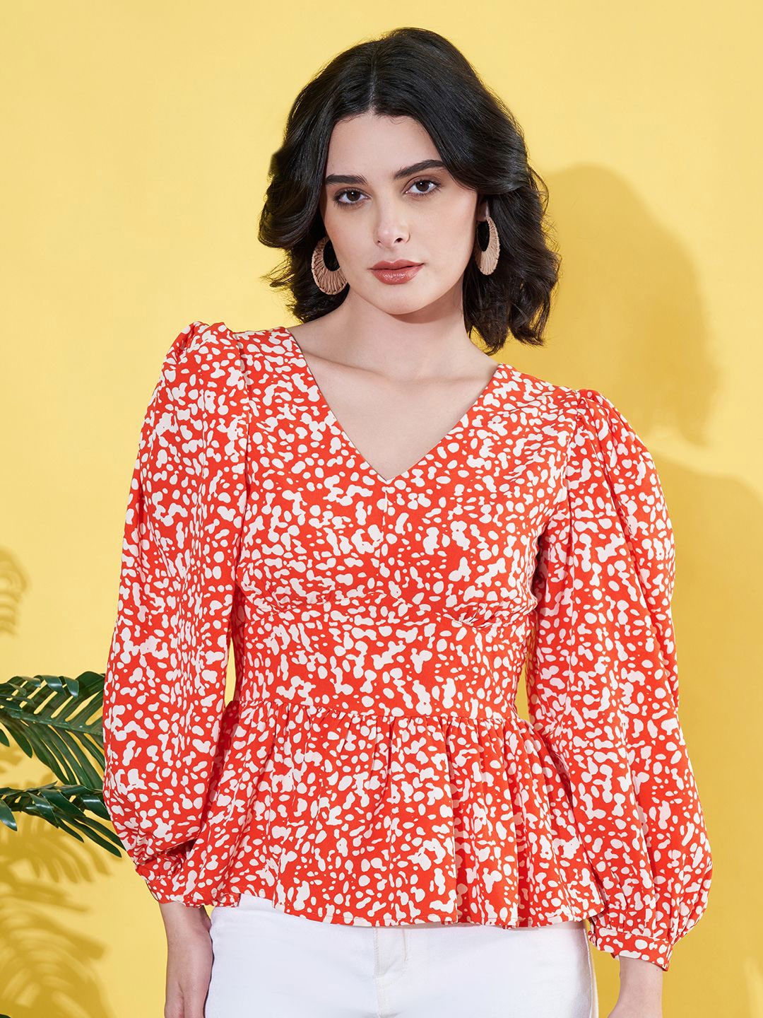 

ANVI Be Yourself Floral Print Puff Sleeve Crepe Peplum Top, Orange