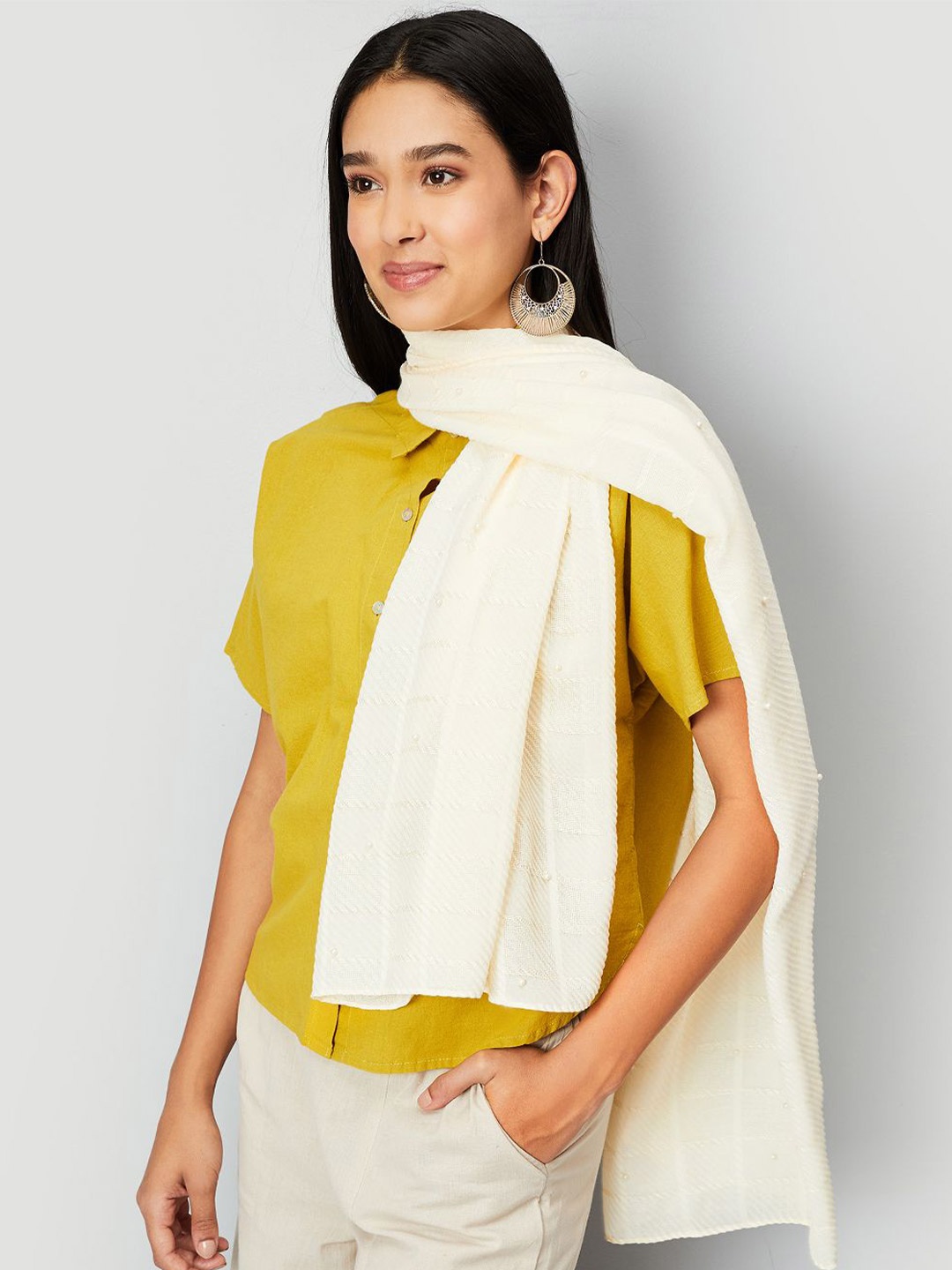 

max Women Striped Scarf, Beige