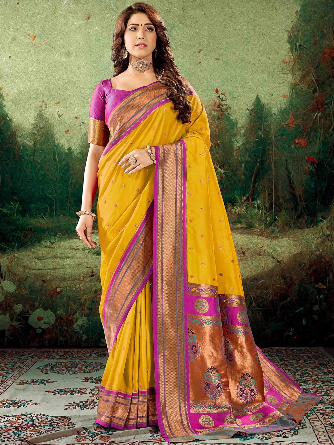 

Mitera Woven Design Zari Paithani Saree, Yellow