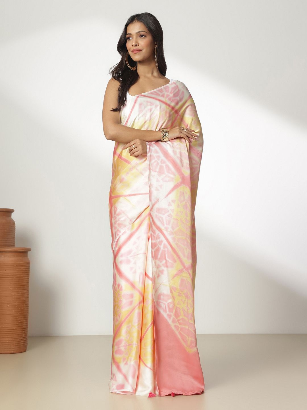 

navyasa by liva Ethnic Motifs Liva Saree, Beige