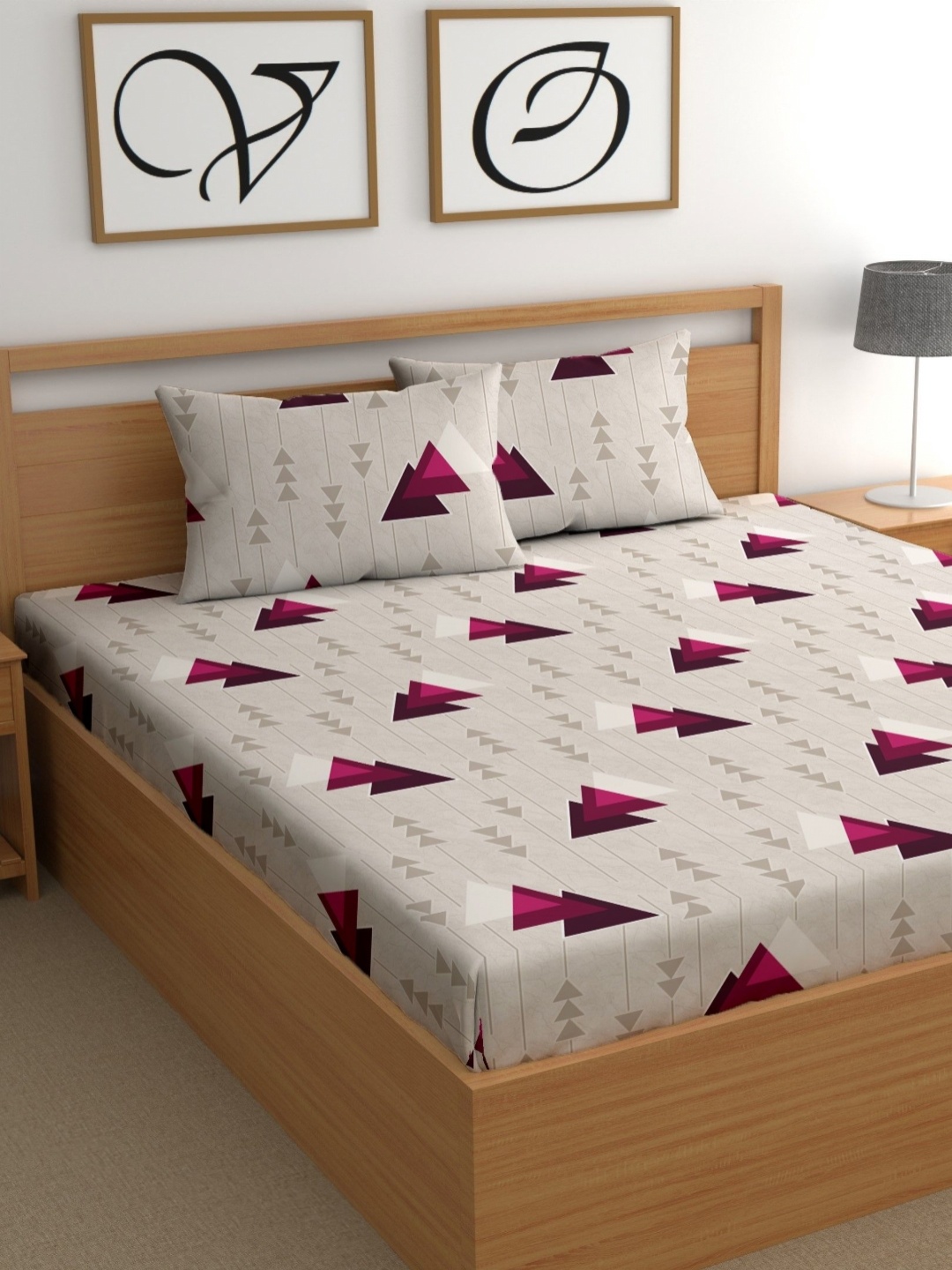 

CG HOMES Grey 210 TC King Bedsheet with 2 Pillow Covers, Beige