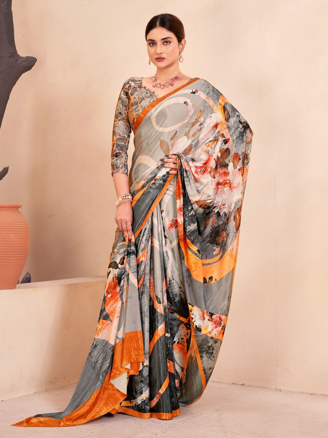 

Suha Floral Poly Crepe Saree, Grey