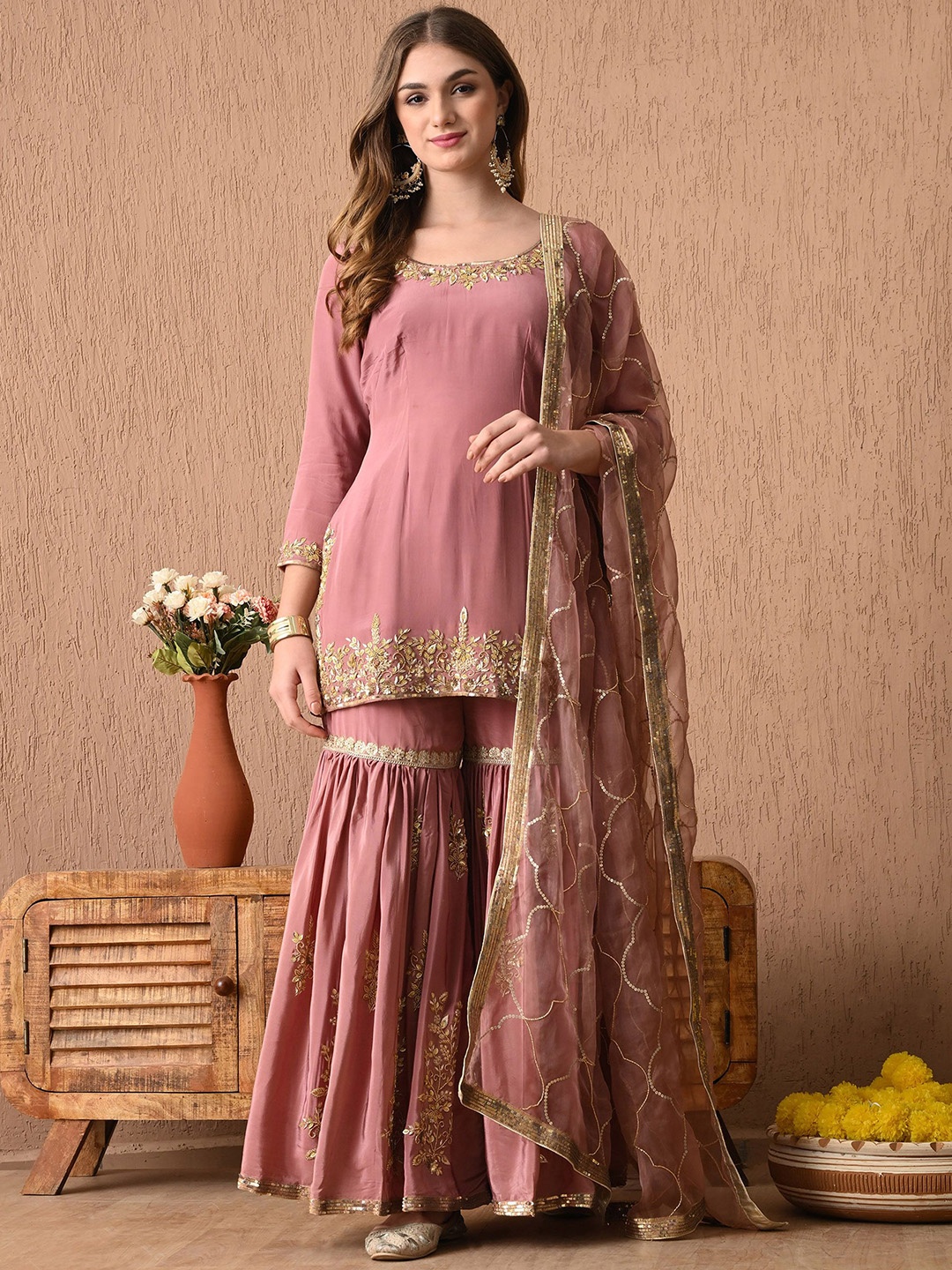 

ZARIKALI Women Floral Embroidered Regular Zardozi Silk Crepe Kurti with Sharara & With Dupatta, Peach