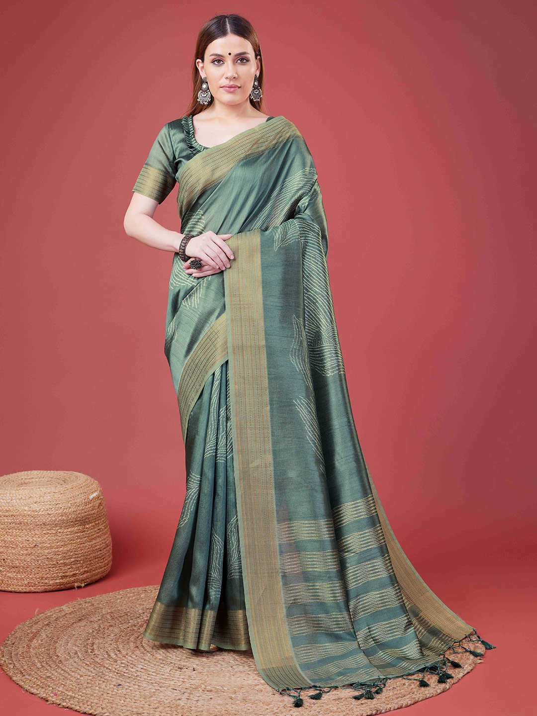 

DIVASTRI Woven Design Zari Silk Blend Banarasi Saree, Teal
