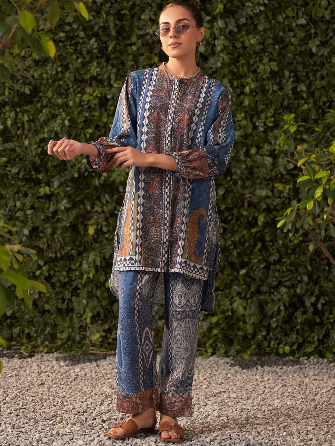 

Lakshita Printed Tunic With Trousers Co-ord, Turquoise blue