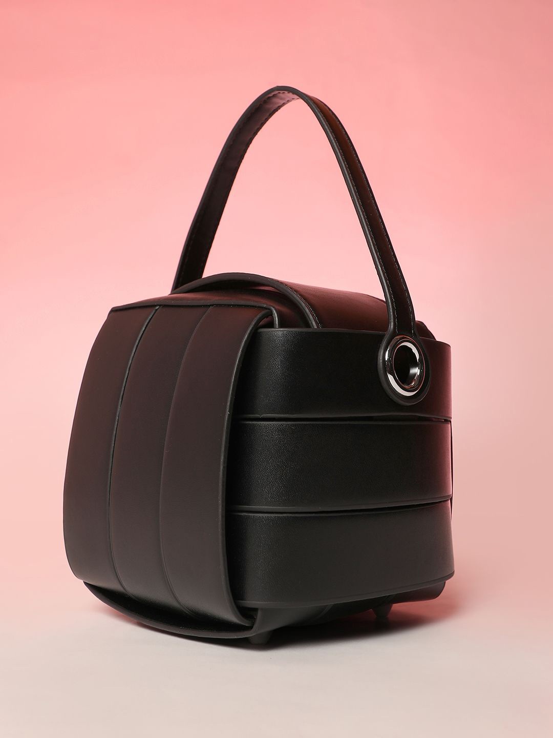 

HAUTE SAUCE by Campus Sutra Leather Structured Shoulder Bag with Quilted, Black