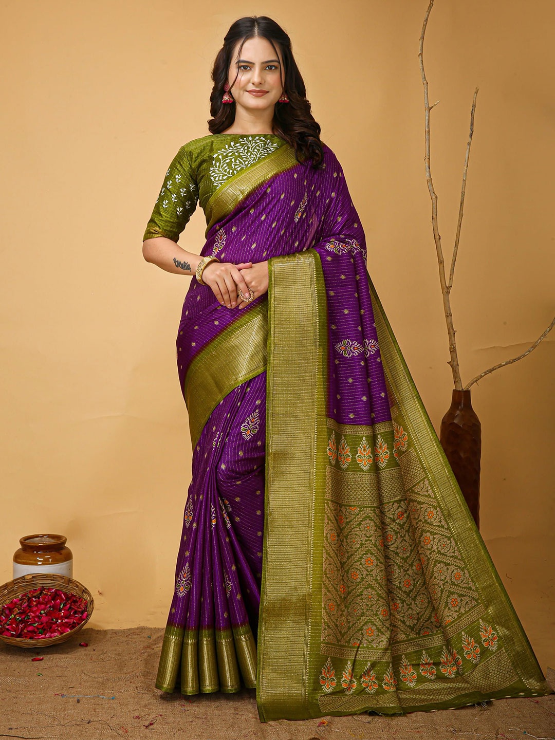 

Mitera Ethnic Motifs Zari Art Silk Banarasi Saree, Purple