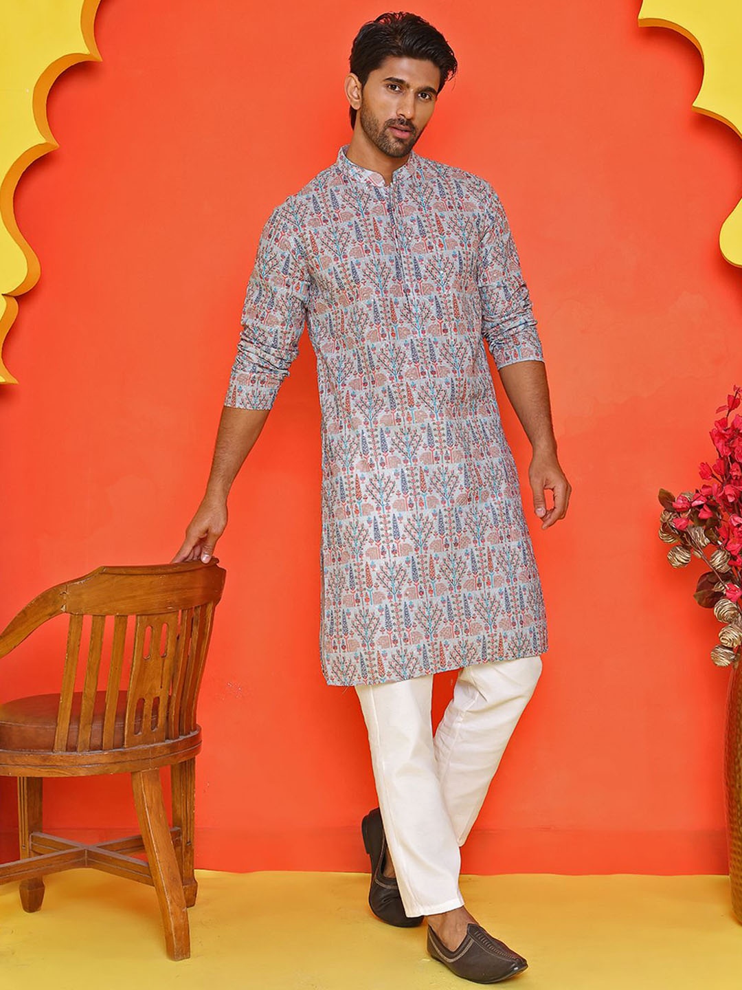 

Anouk Men Floral Embroidered Regular Pure Cotton Kurta with Pyjamas, Blue