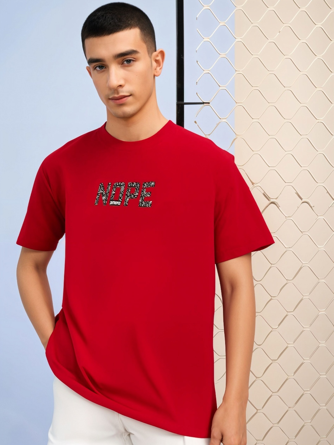 

MACK JONNEY Men Printed Applique T-shirt, Red