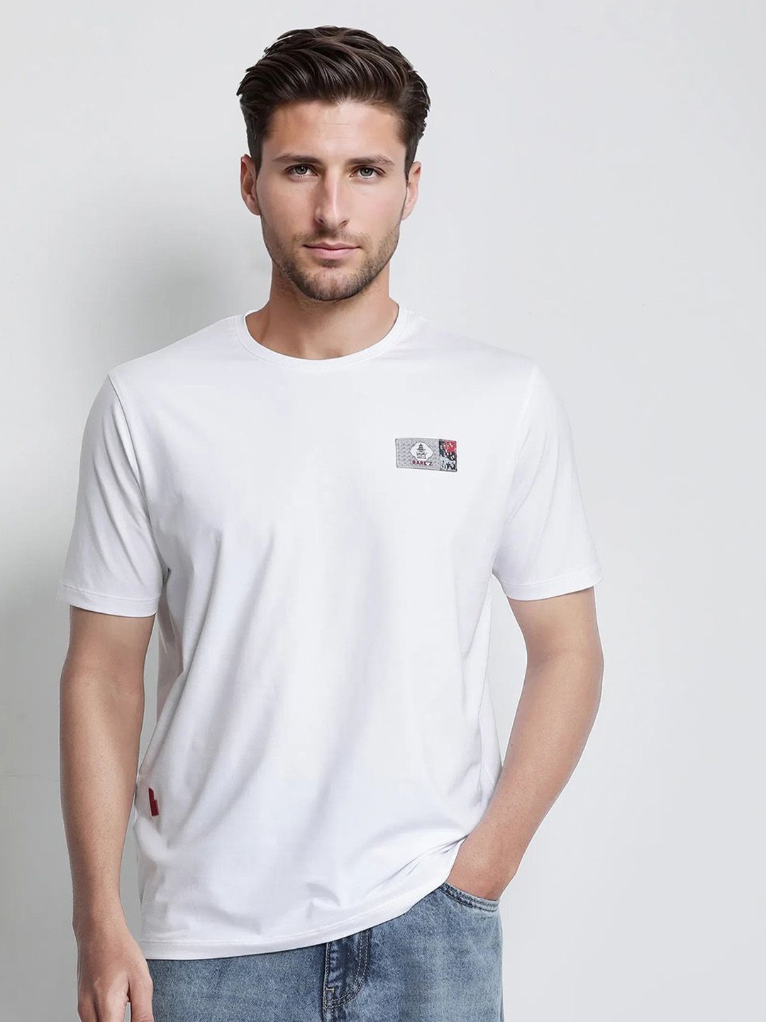 

RARE RABBIT Men Printed Applique T-shirt, White
