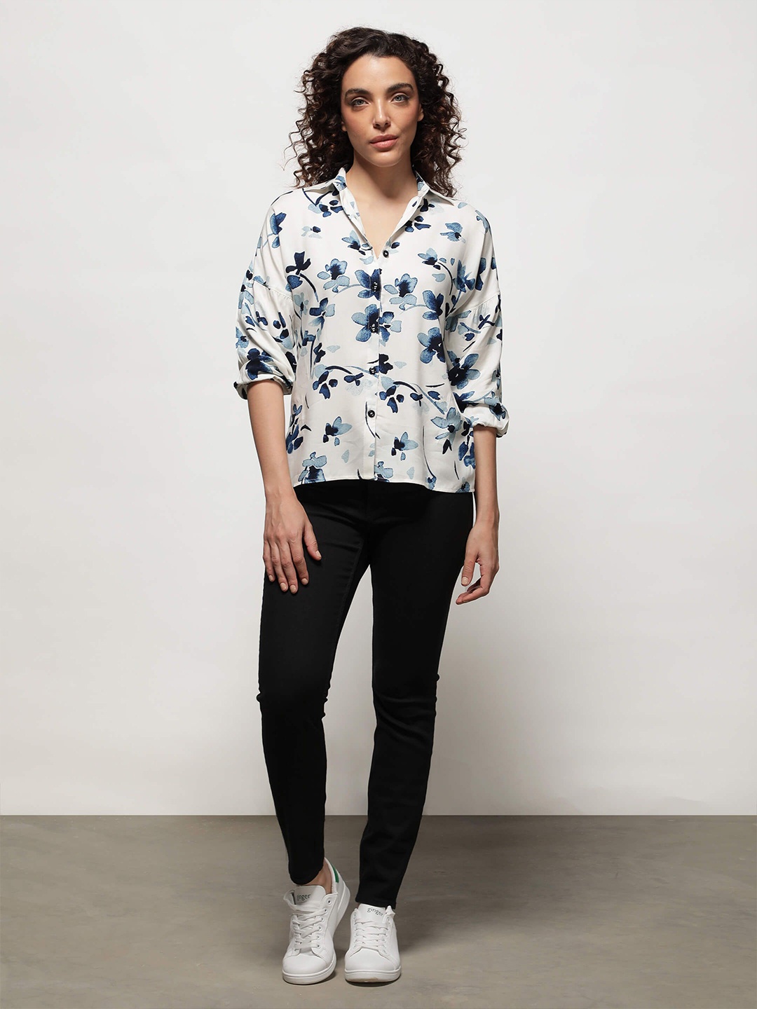 

IDK Floral Print Bishop Sleeves Shirt Style Top, White