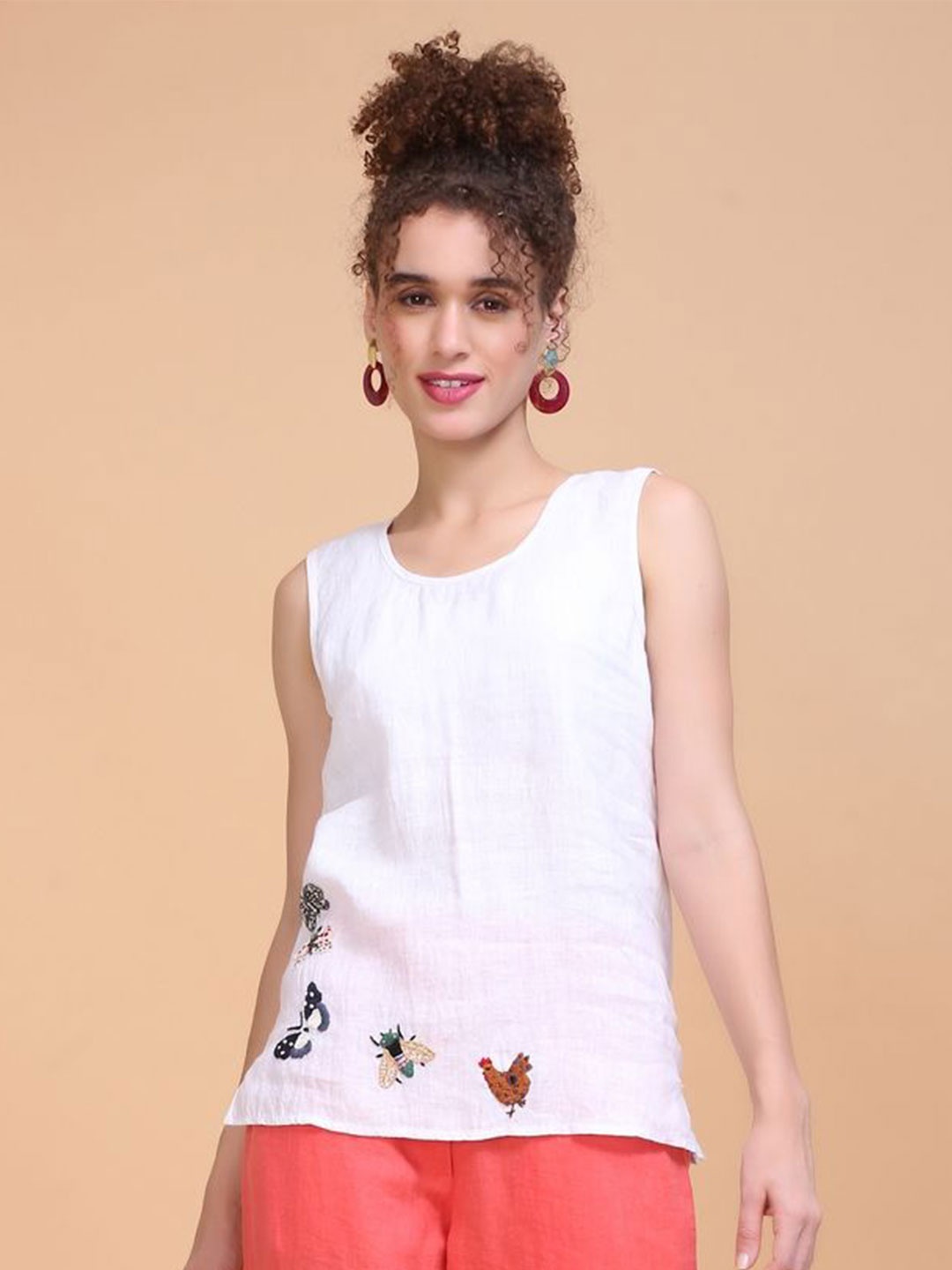 

ECO LEAS BY SHIPRA Animal Embroidered Linen Top, White