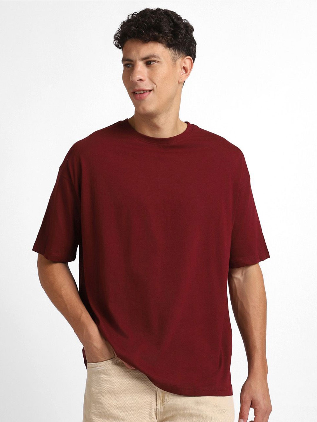 

NOBERO Oversized Graphic Printed T-shirt, Maroon
