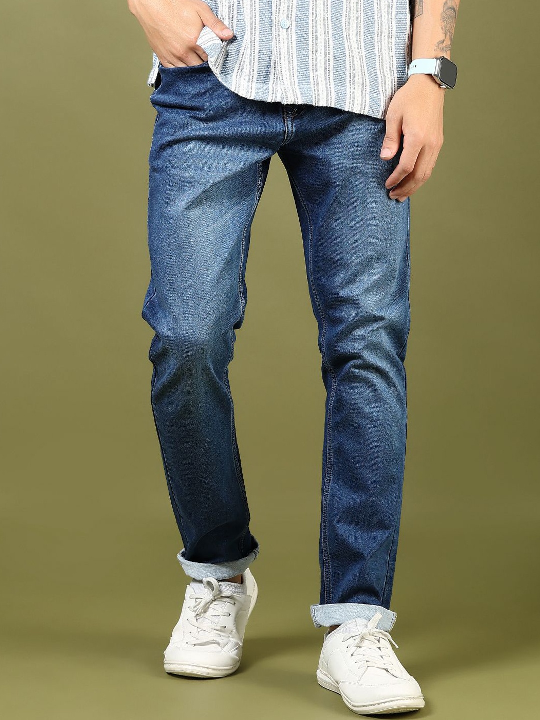 

V-Mart Men Light Fade Jeans, Blue