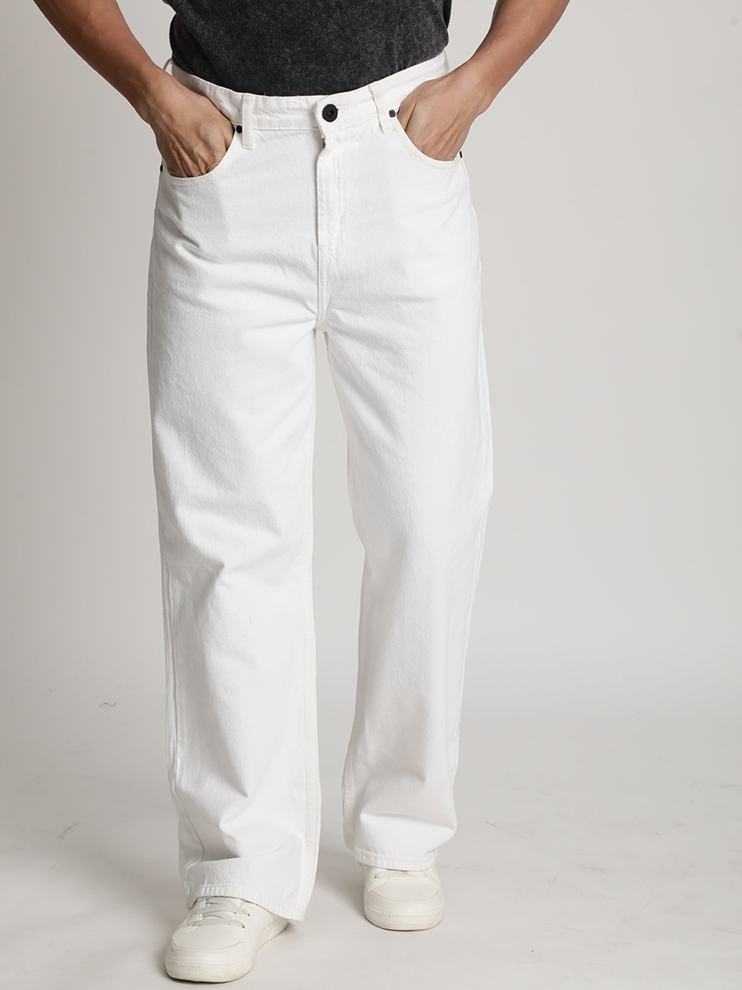 

The Roadster Lifestyle Co Men Cotton Wide Leg Jeans, White