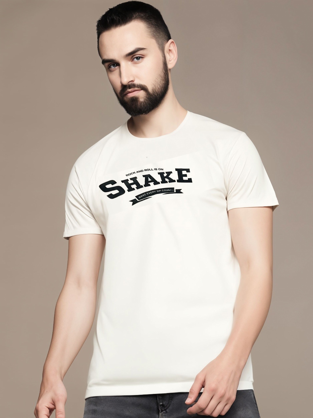 

MACK JONNEY Men Typography Printed Pockets T-shirt, White