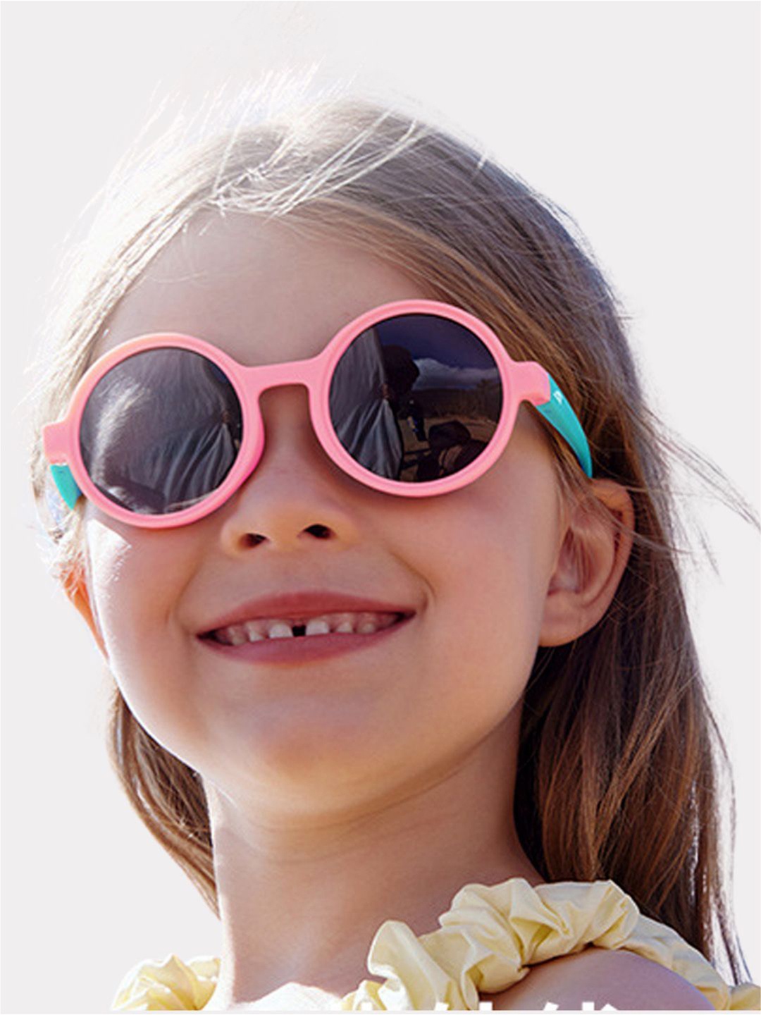 

Little Surprise Box LLP Girls Anti Ultraviolet Round Sunglasses, Blue