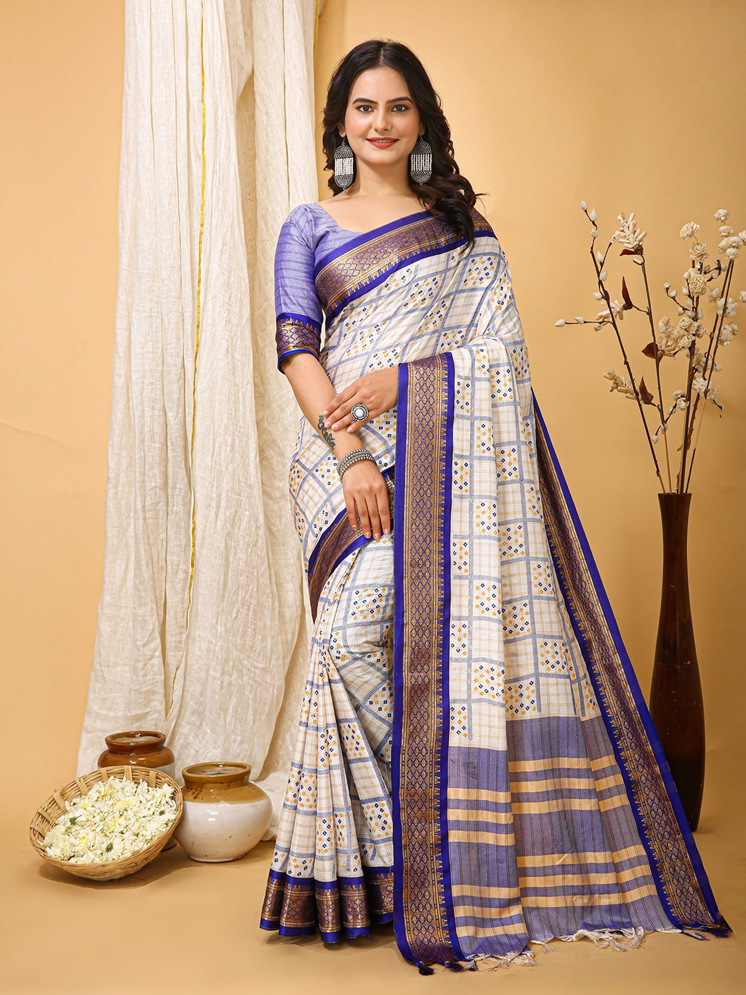 

Mitera Ethnic Motifs Zari Art Silk Banarasi Saree, Blue