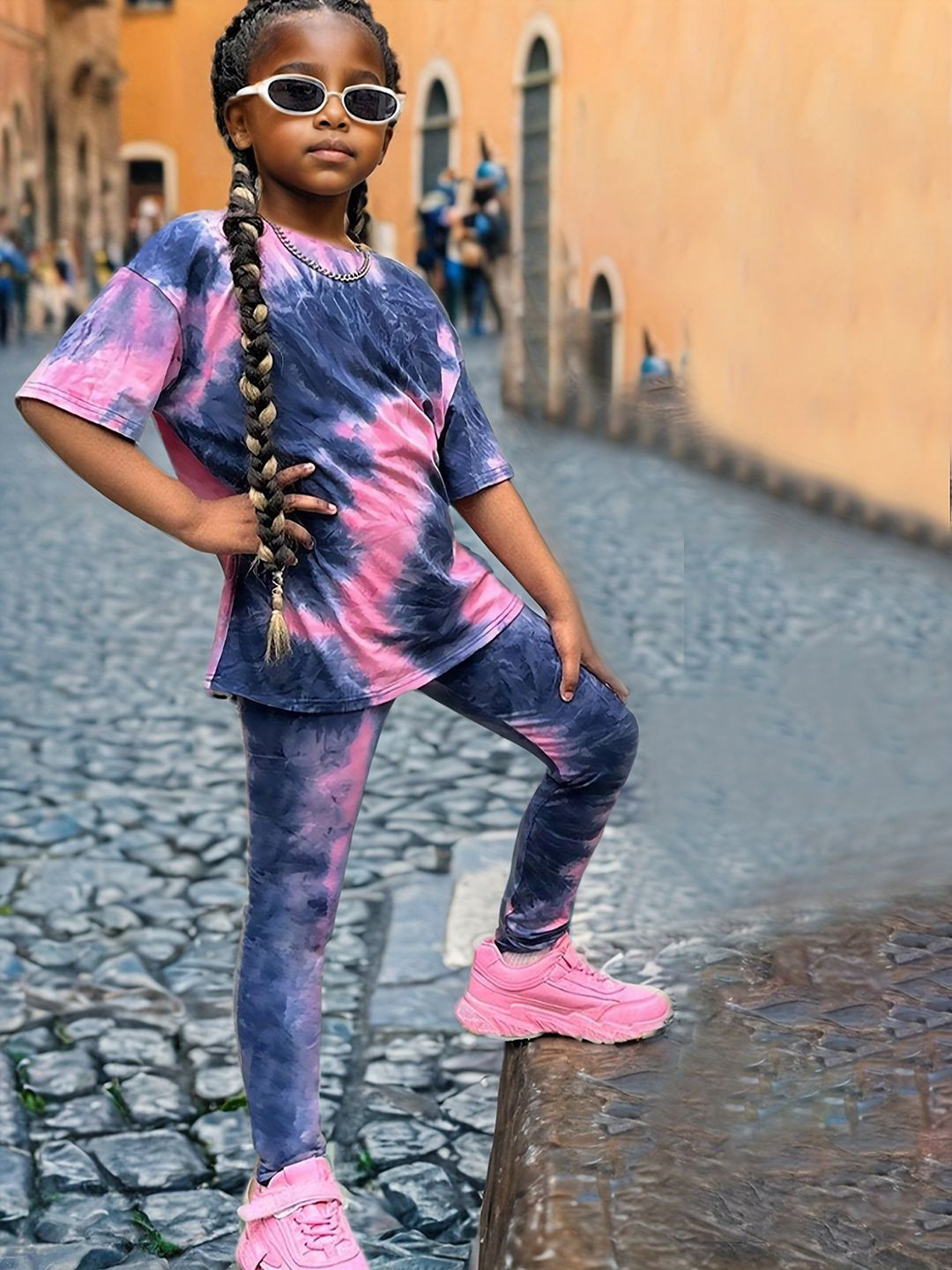 

YK Girls Printed T-Shirt & Trousers Clothing Set, Navy blue