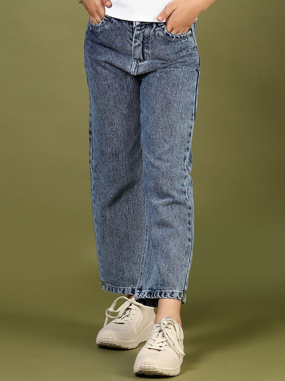 

V-Mart Girls Light Fade Jeans, Blue
