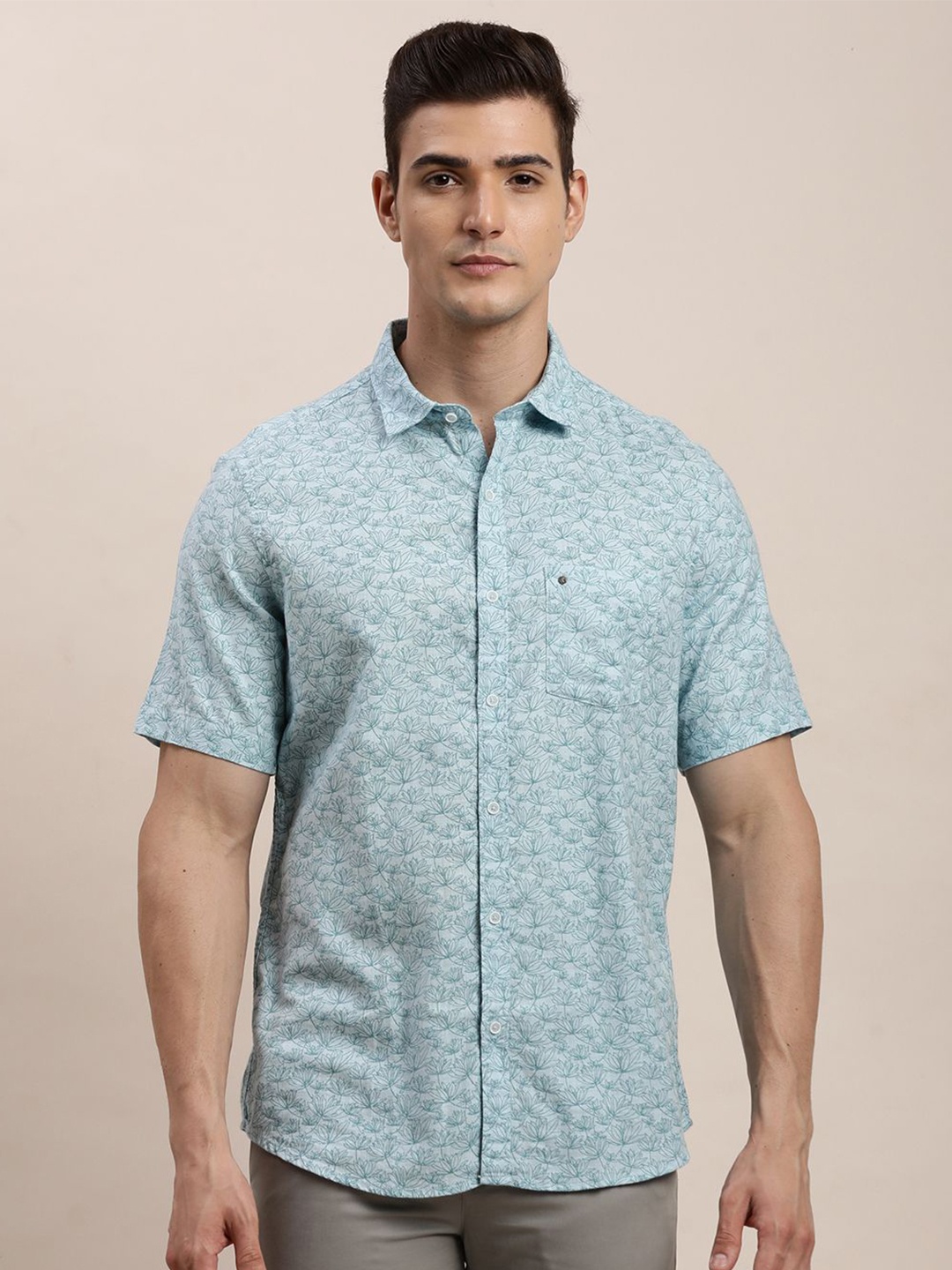 

Turtle Men Relaxed Slim Fit Floral Opaque Printed Casual Shirt, Blue