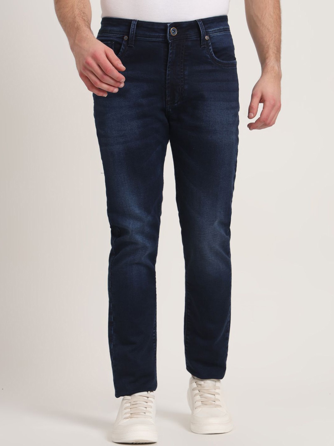 

JADE BLUE Men Slim Fit Light Fade Jeans