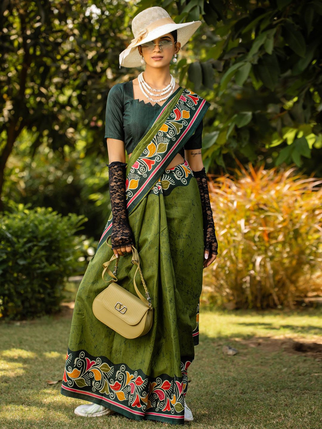 

KALINI Ethnic Motifs Block Print Saree, Green
