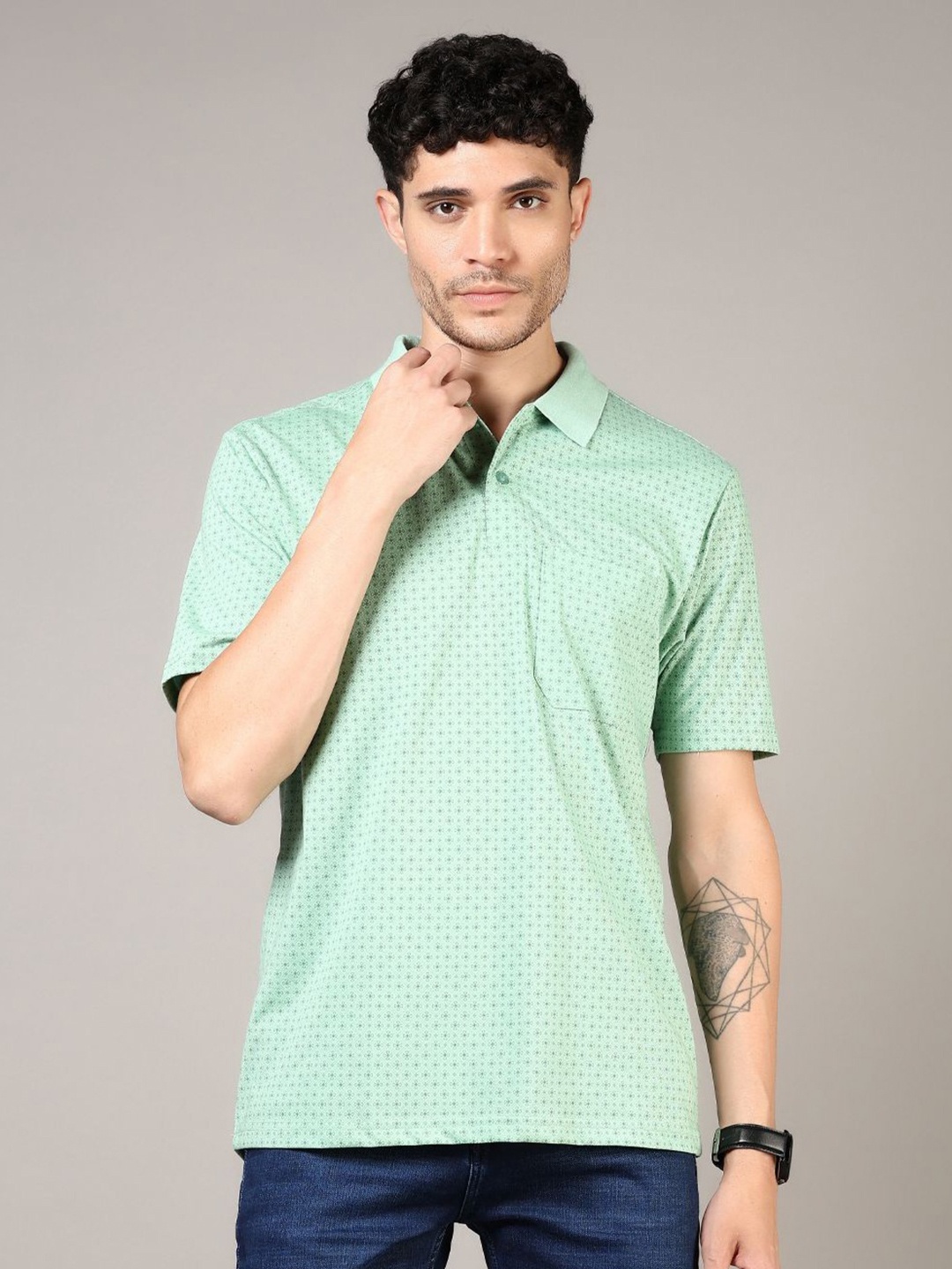 

V-Mart Men Printed Polo Collar Pockets T-shirt, Green