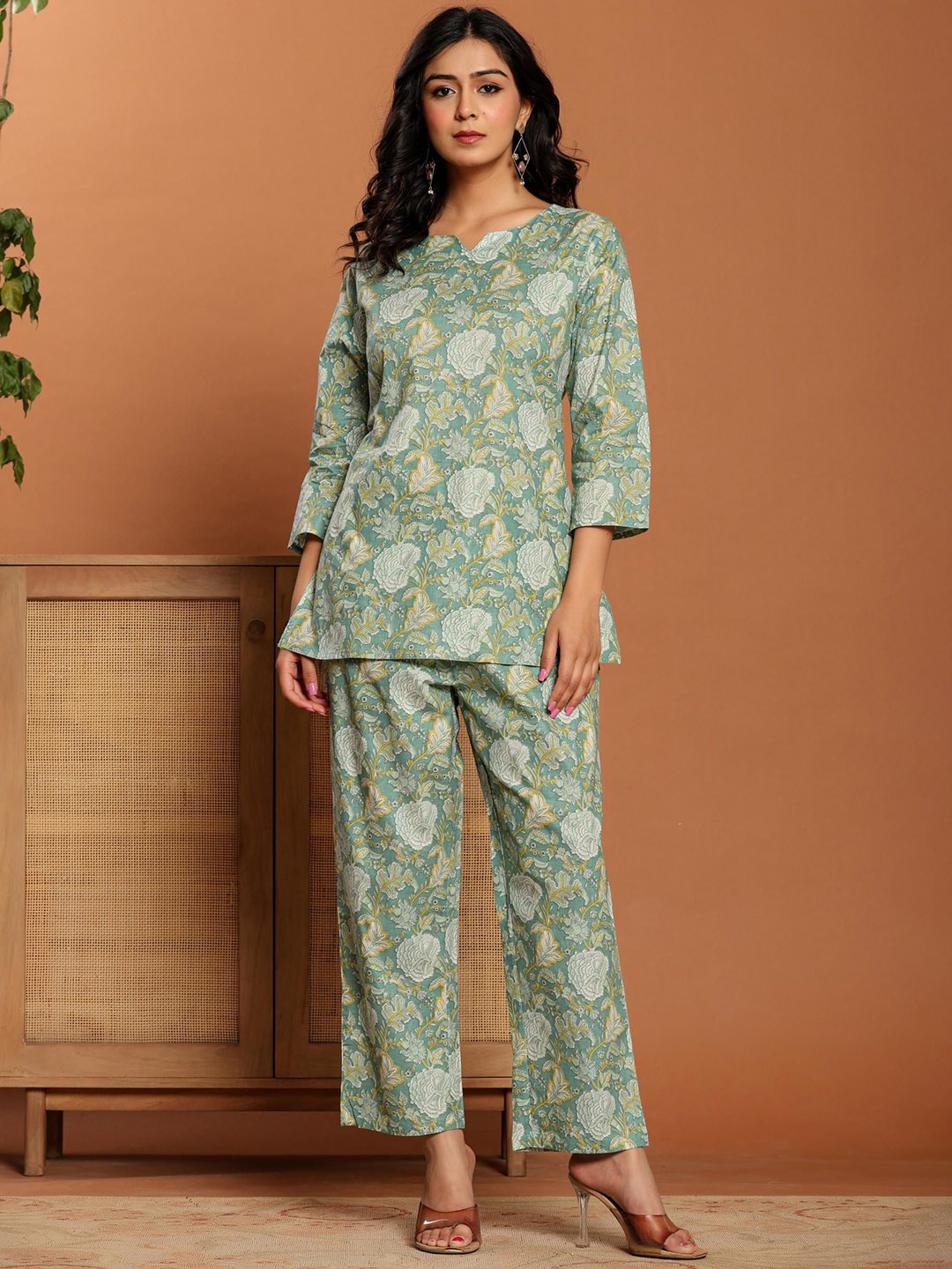 

Ragavi Printed Pure Cotton Tunic With Trouser Co-Ords, Green