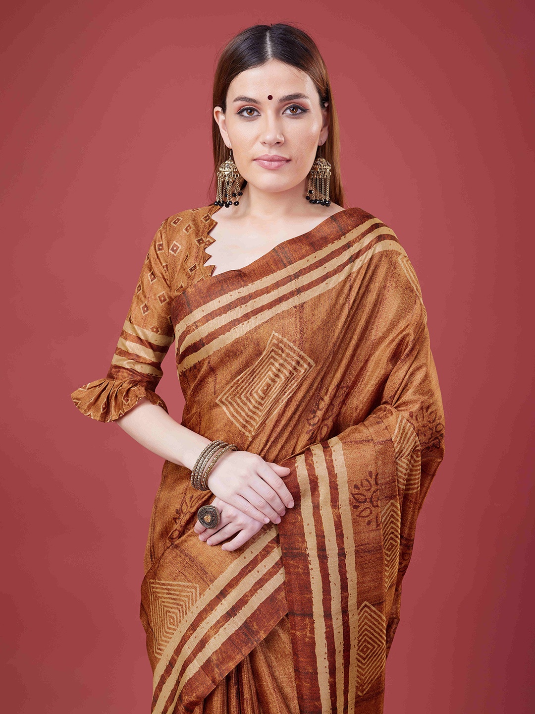 

DIVASTRI Zari Silk Blend Banarasi Saree, Brown