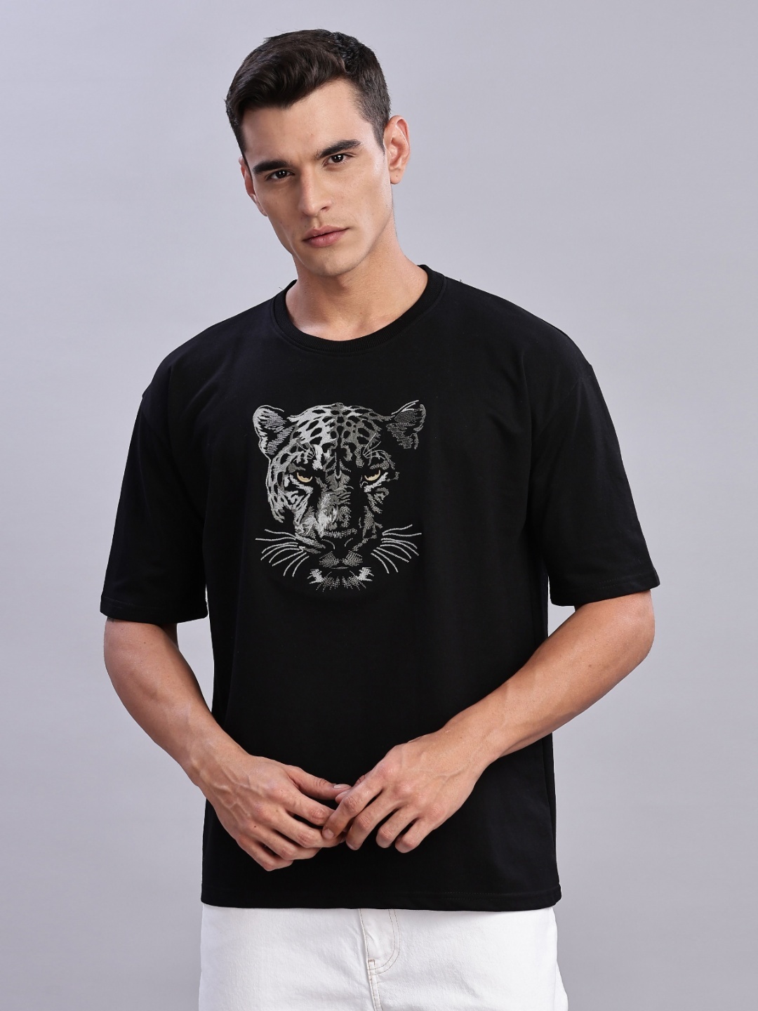 

Aerio Men Embroidery Drop Shoulder Oversized T-Shirt, Black
